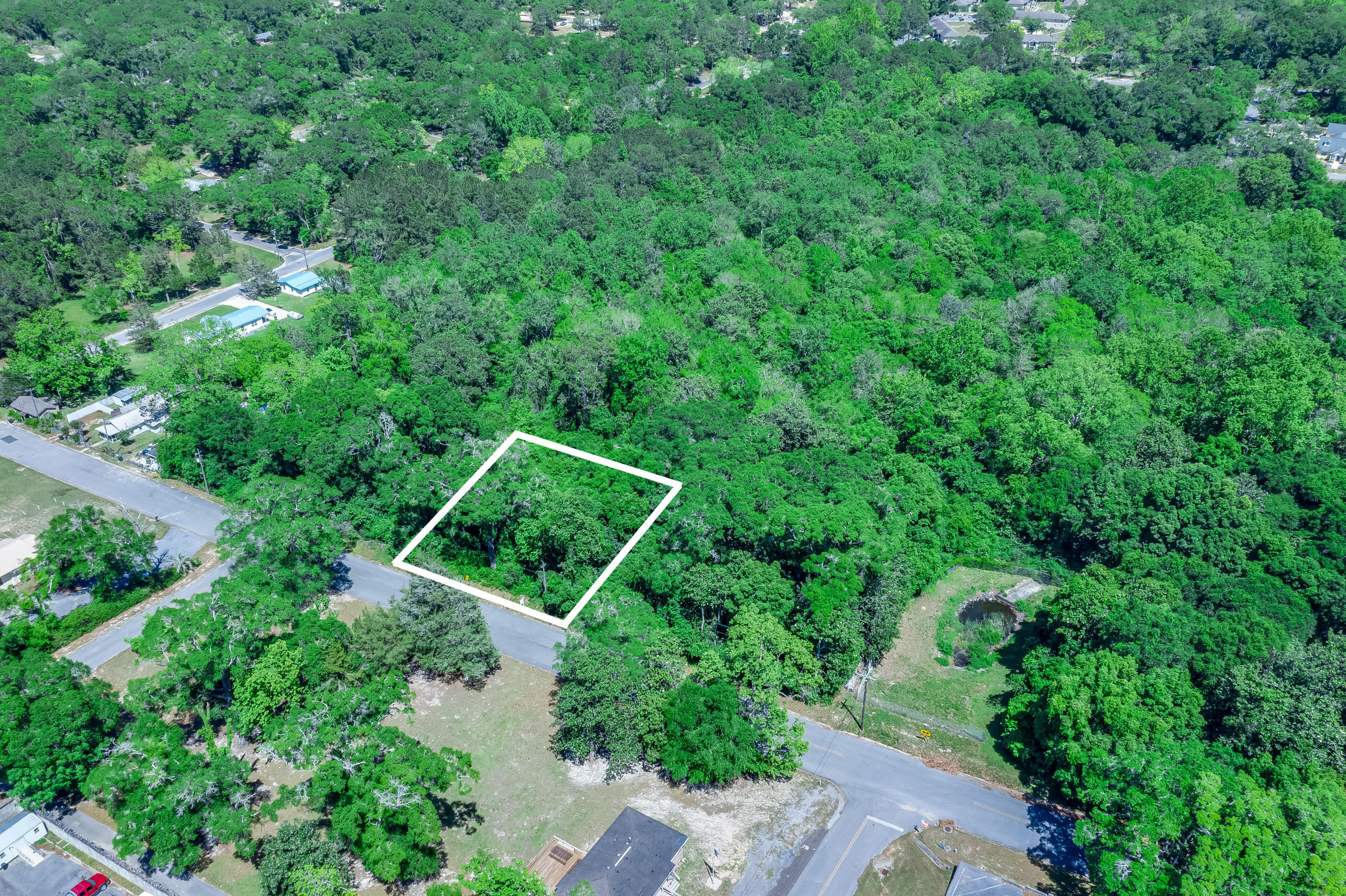 TOWN OF DEFUNIAK SPRINGS - Land