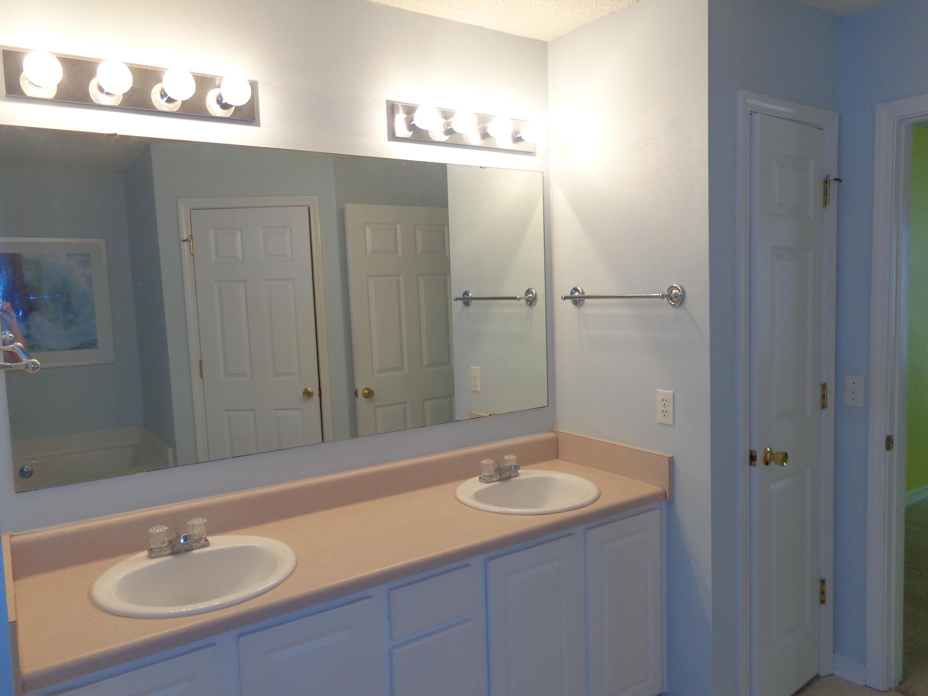 NORTHVIEW ESTATES 7TH ADDN - Residential Lease