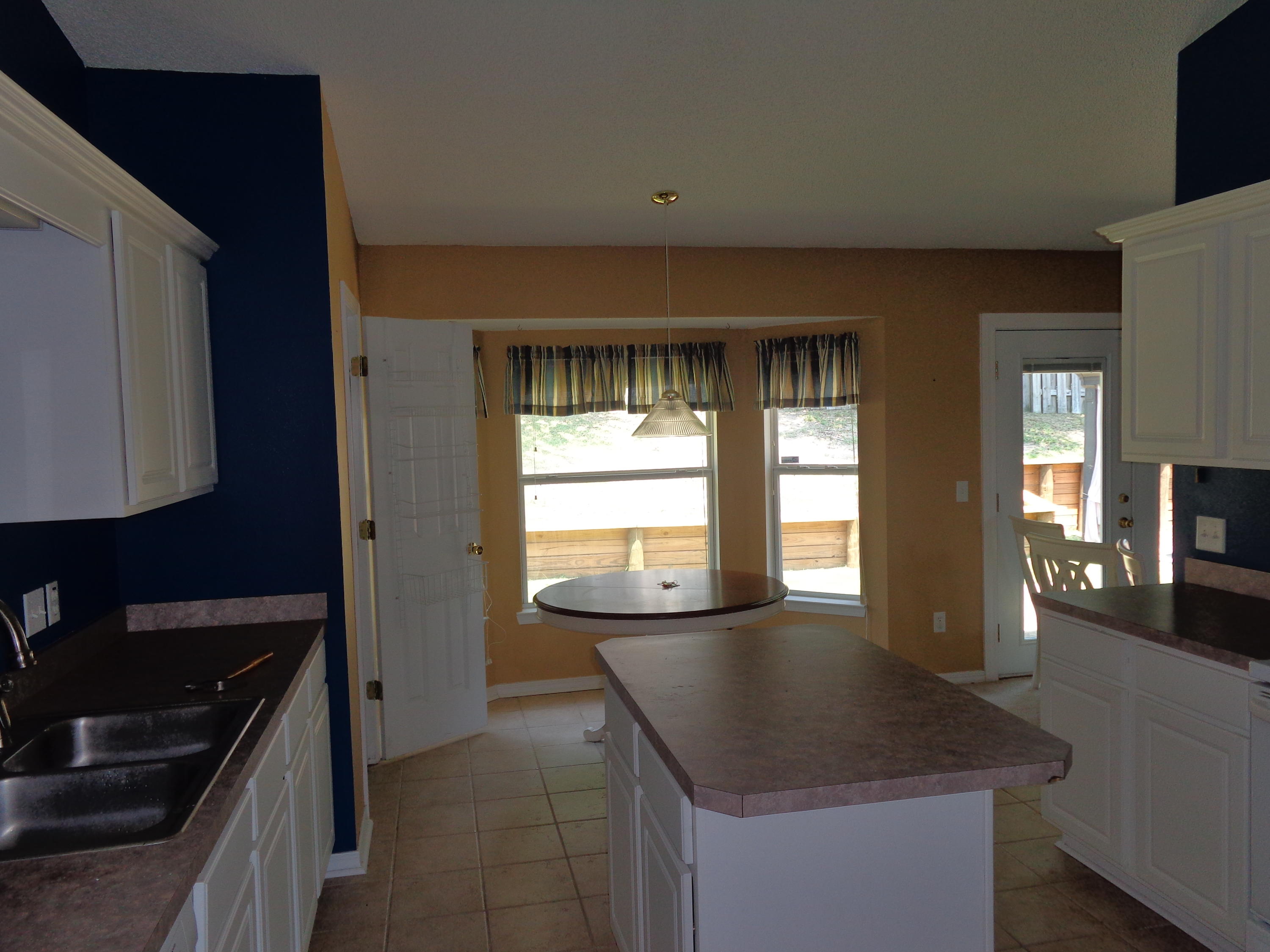 NORTHVIEW ESTATES 7TH ADDN - Residential Lease