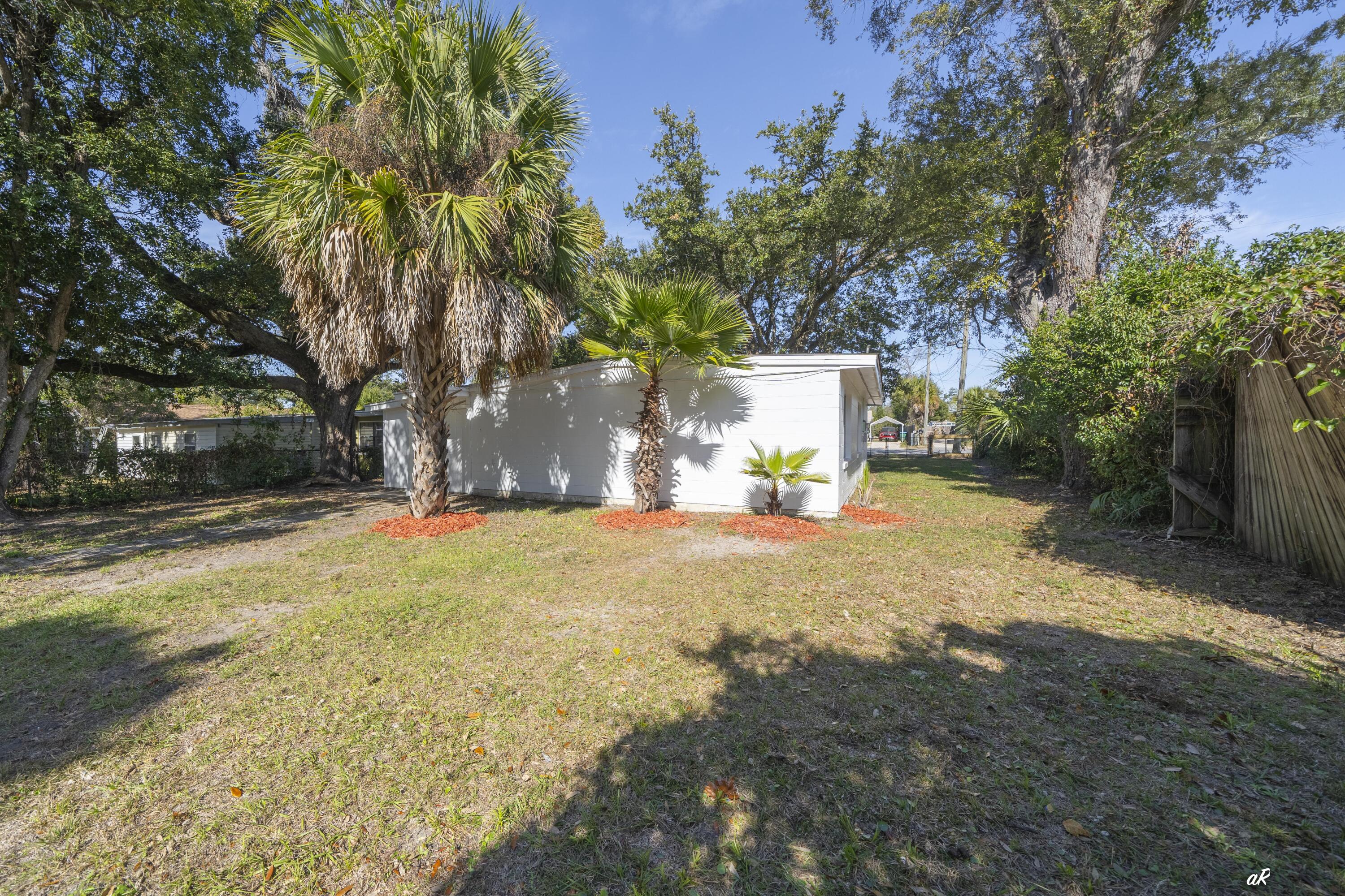 NO RECORDED SUBDIVISION - Residential