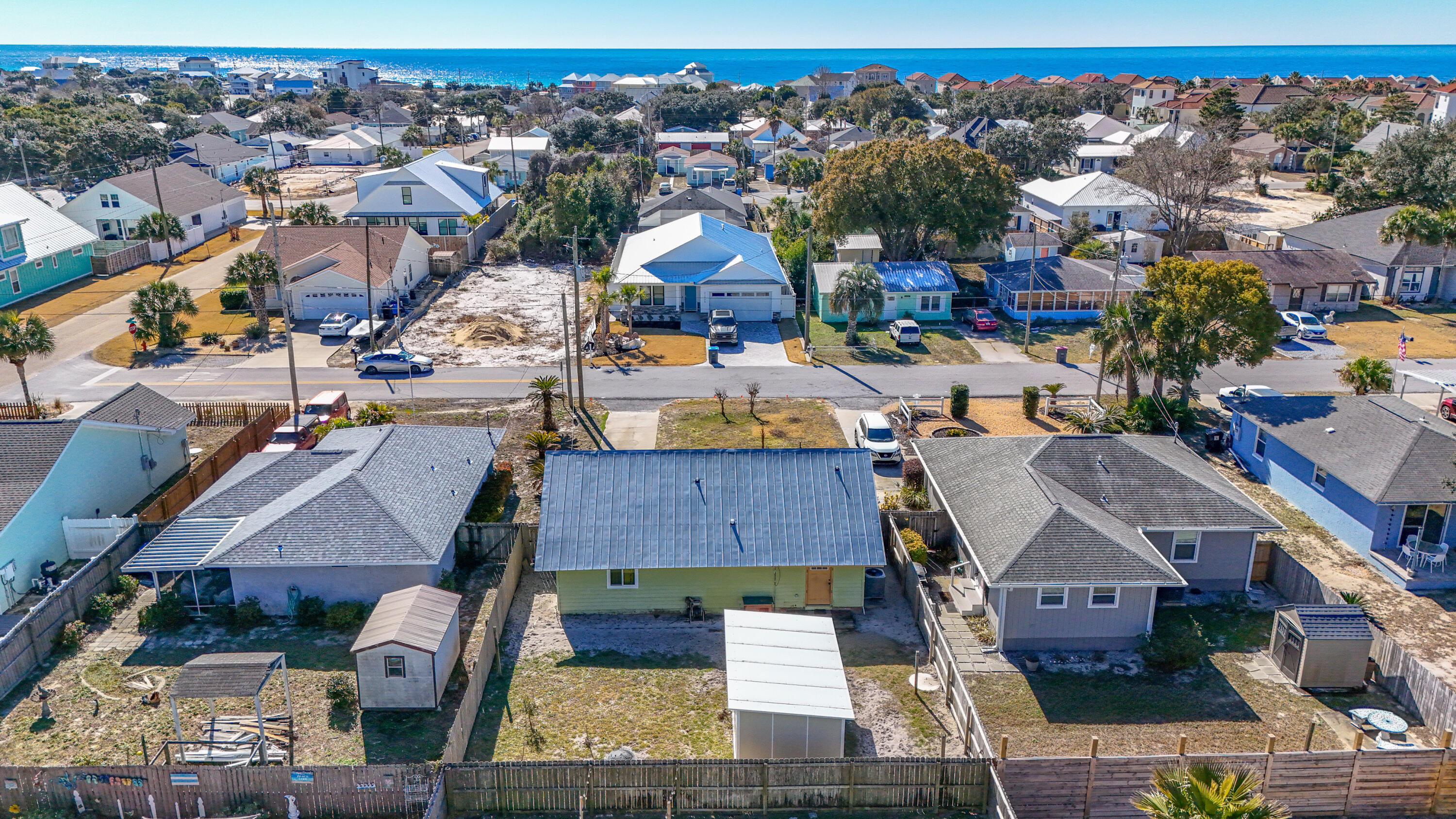 RIVIERA BEACH - Residential
