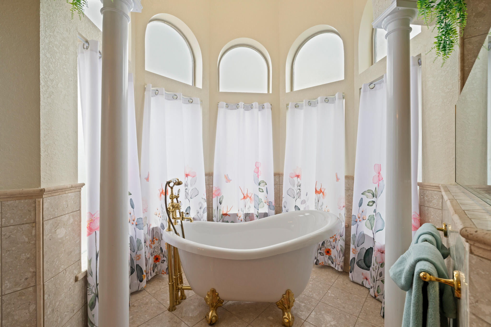 HOLLEY BY THE SEA - Residential