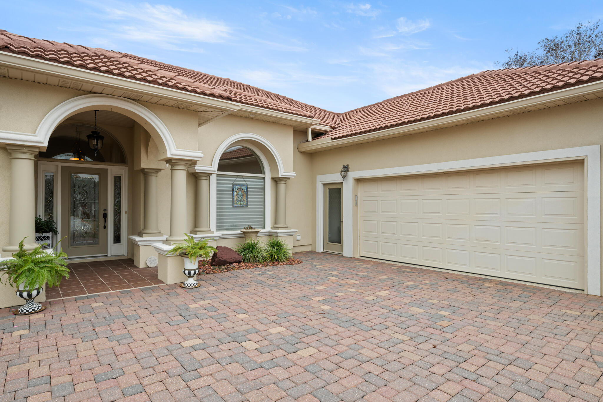 HOLLEY BY THE SEA - Residential