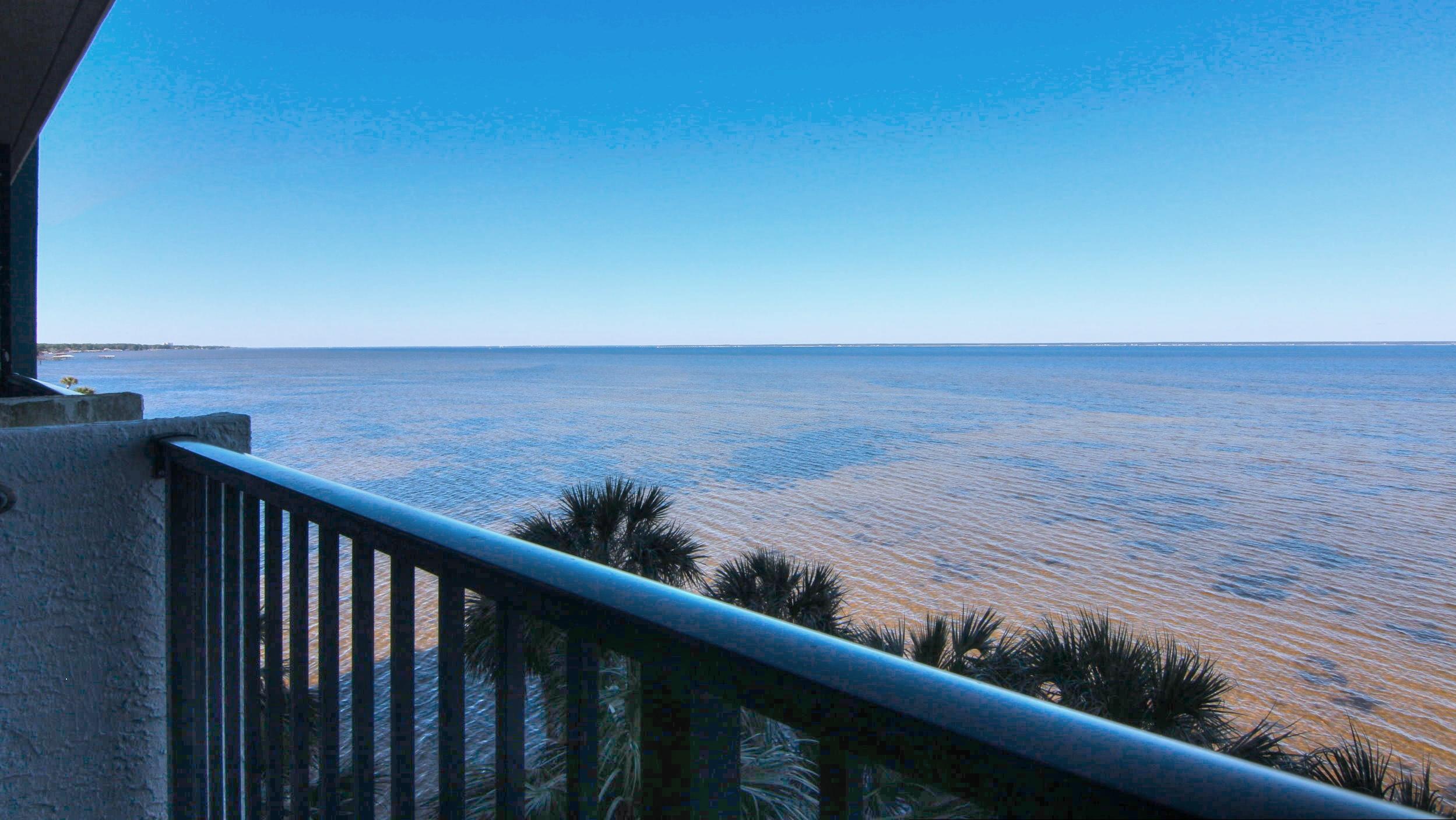 BAYSIDE CONDO SANDESTIN - Residential