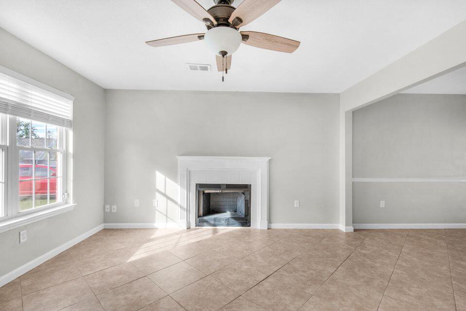 BRITTS MANOR S/D - Residential Lease
