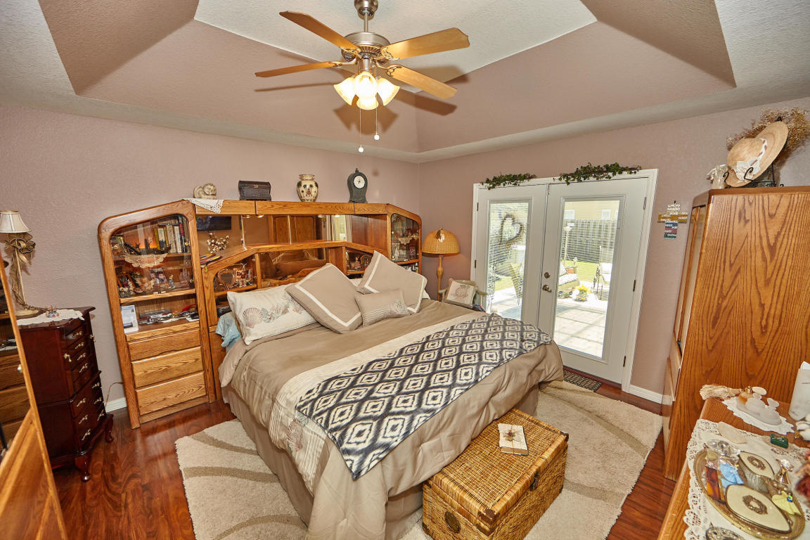 DRIFTWOOD ESTATES - Residential Lease