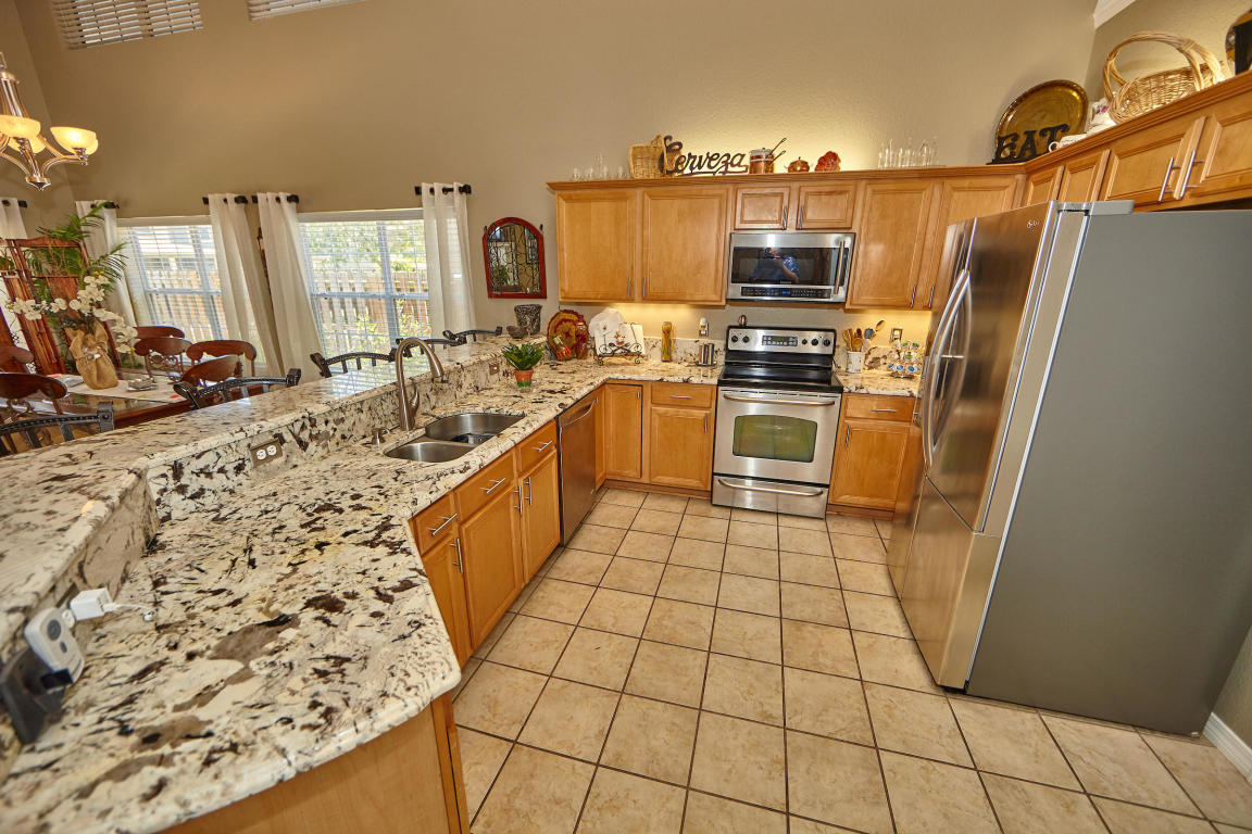 DRIFTWOOD ESTATES - Residential Lease