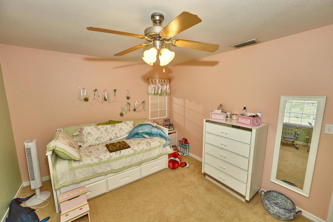 DRIFTWOOD ESTATES - Residential Lease