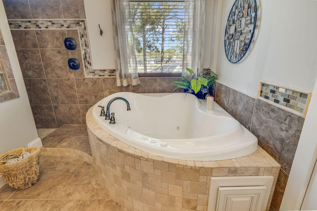 EMERALD BAY 1 A AMENDED - Residential