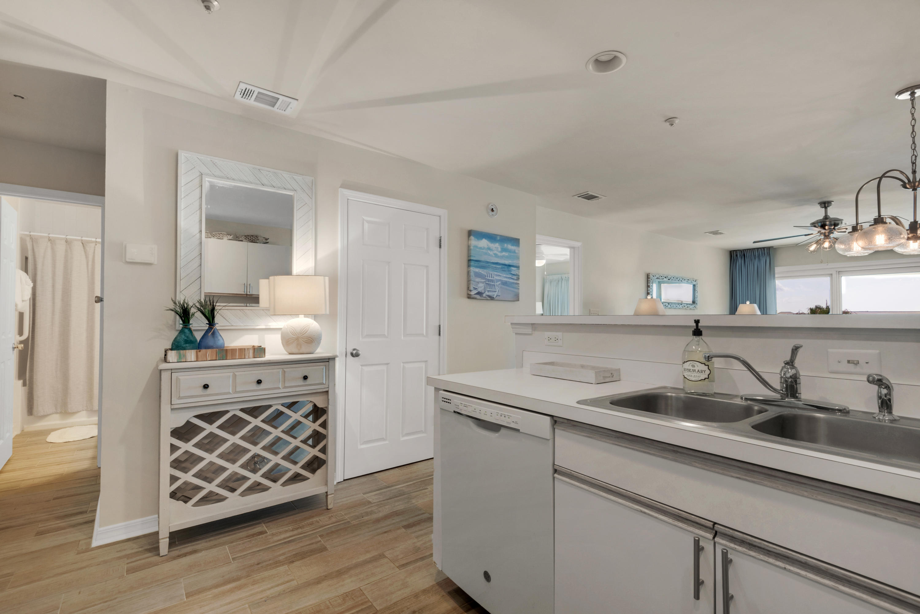 MARAVILLA CONDO - Residential