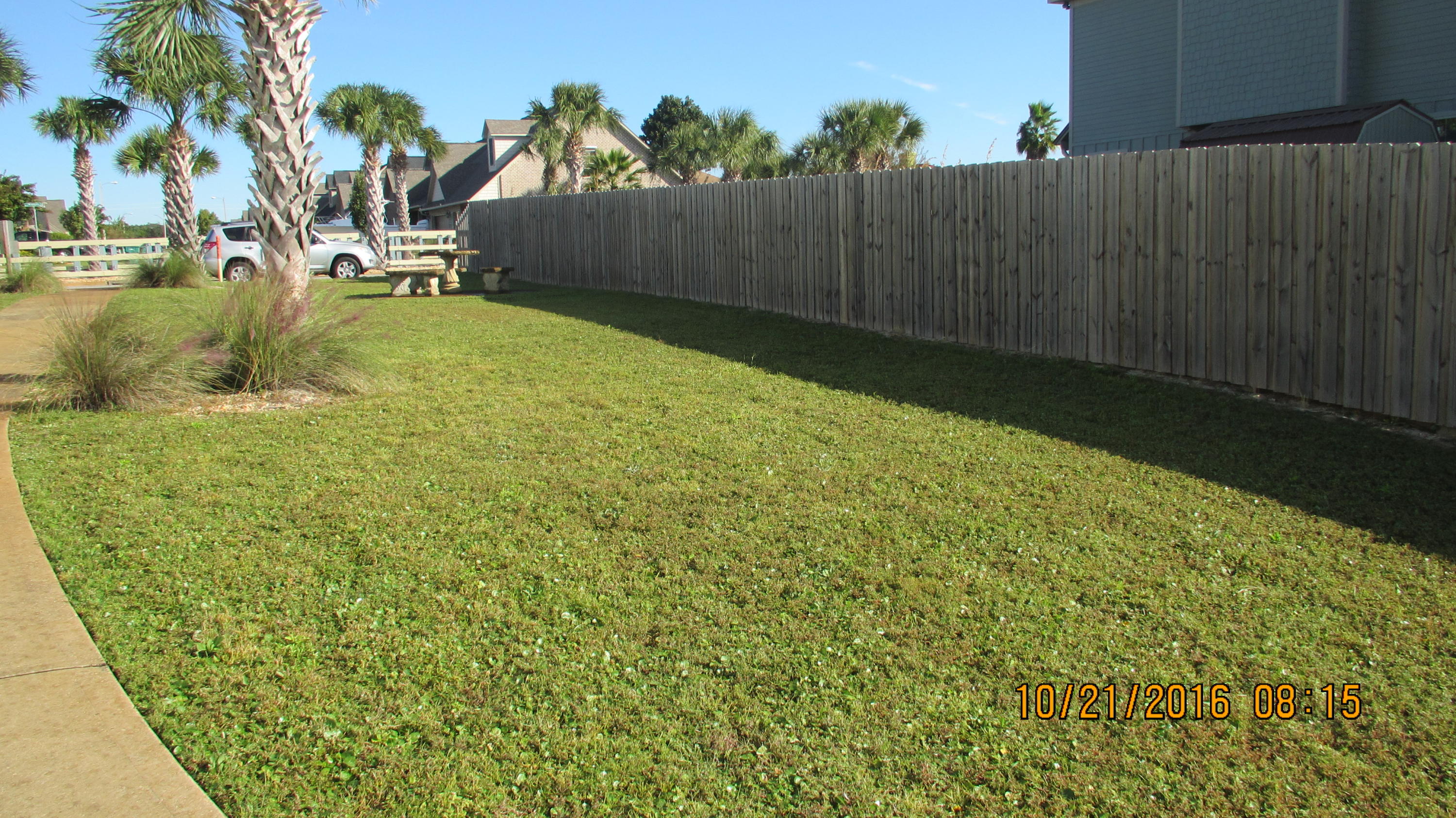 SOUNDSIDE MOORINGS - Residential Lease