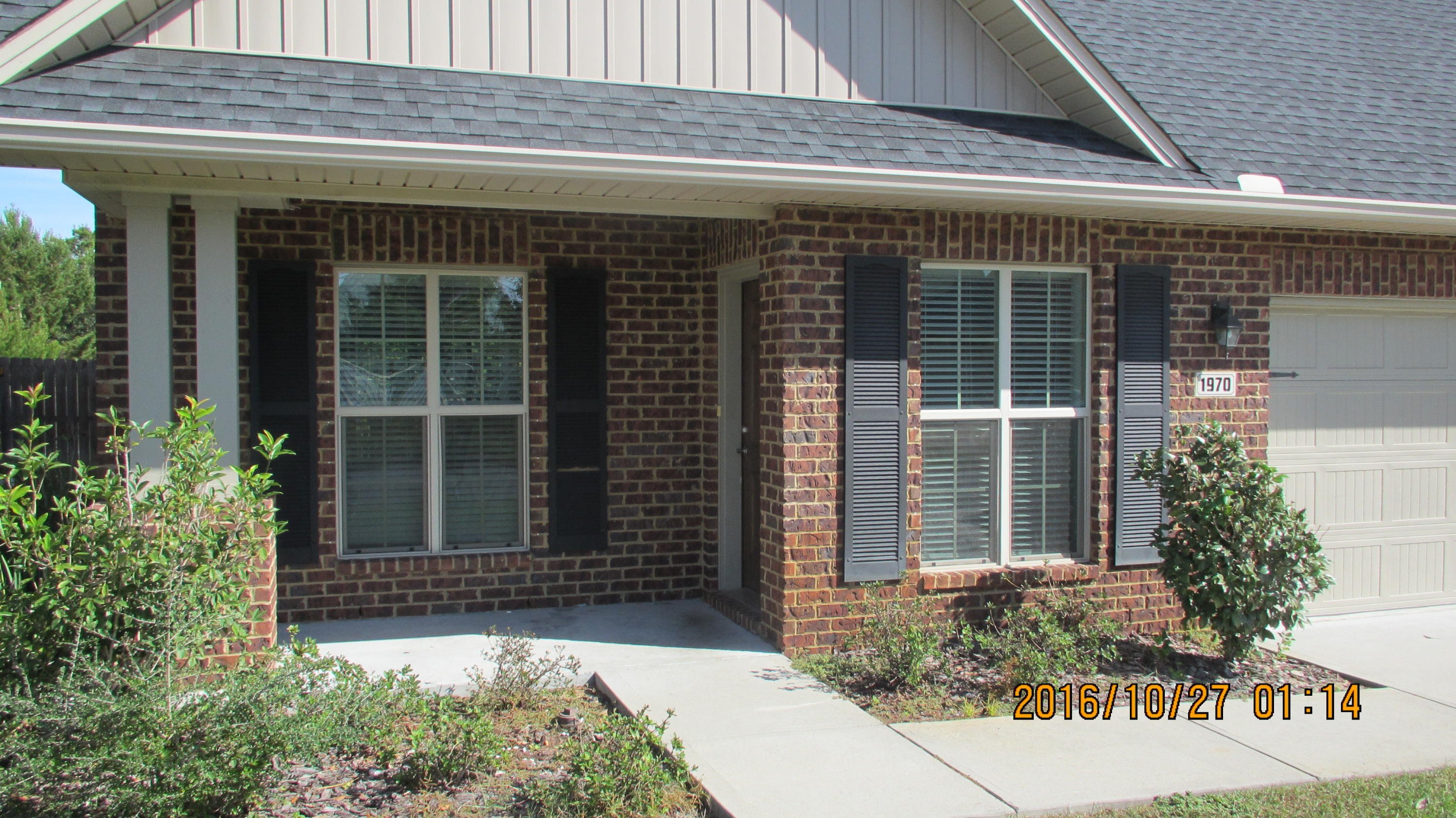 SOUNDSIDE MOORINGS - Residential Lease
