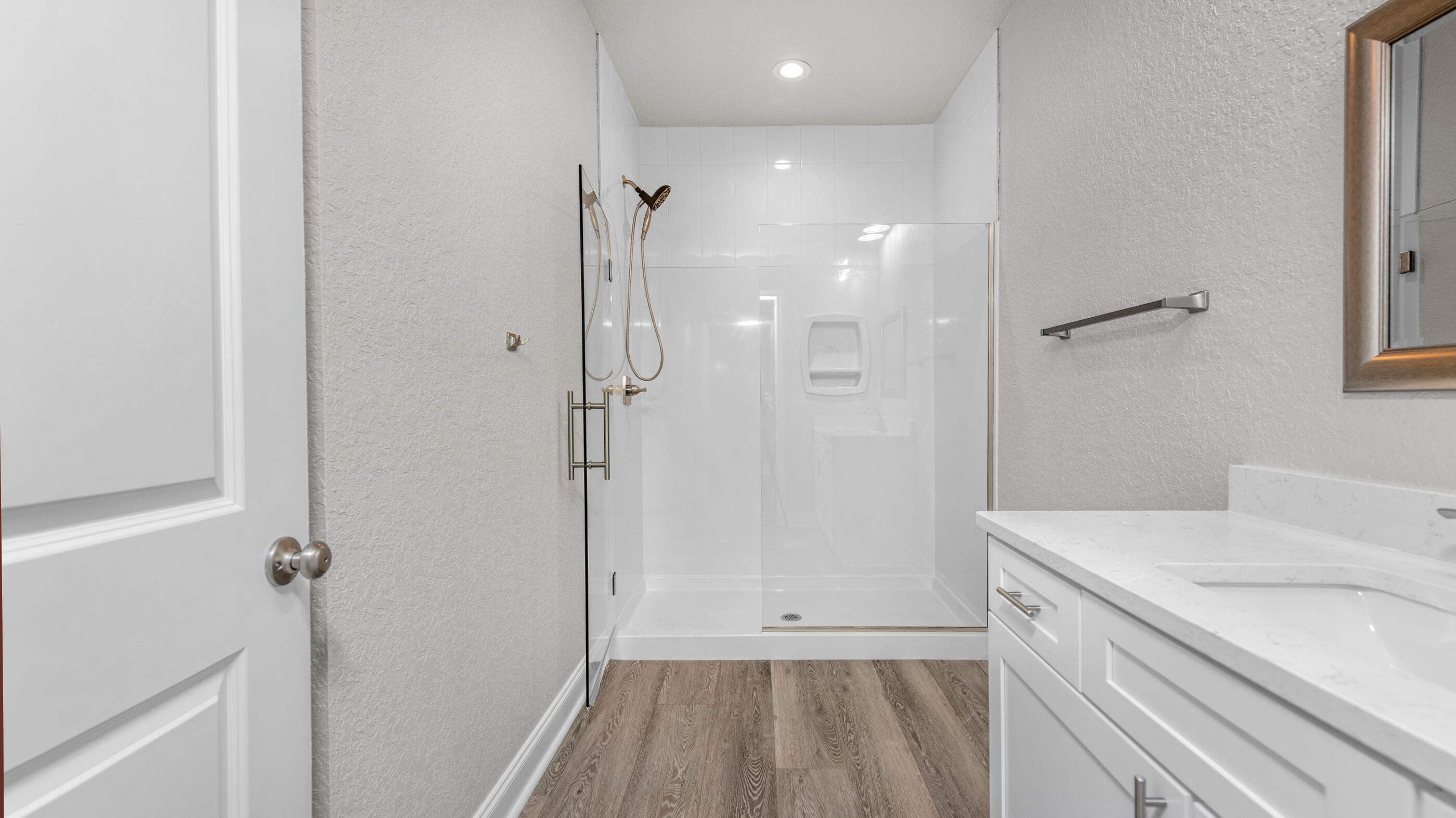 SEASHORE VILLAGE - Residential Lease