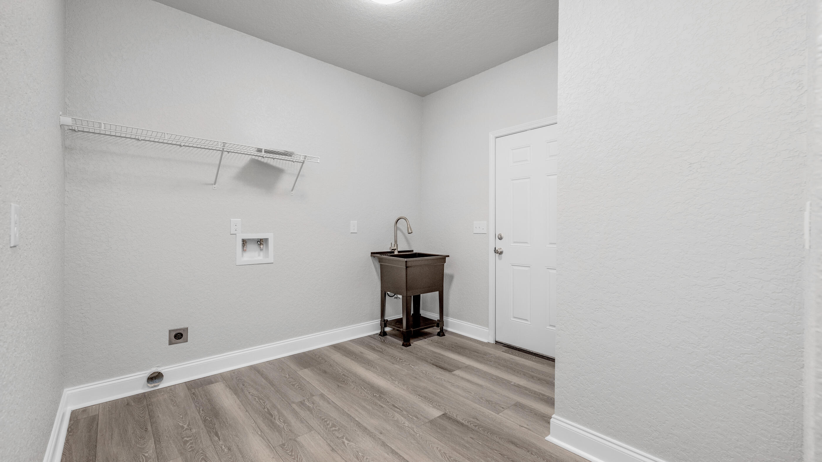 SEASHORE VILLAGE - Residential Lease
