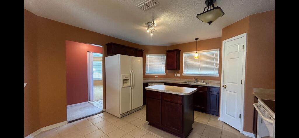 REDSTONE ESTATES - Residential Lease