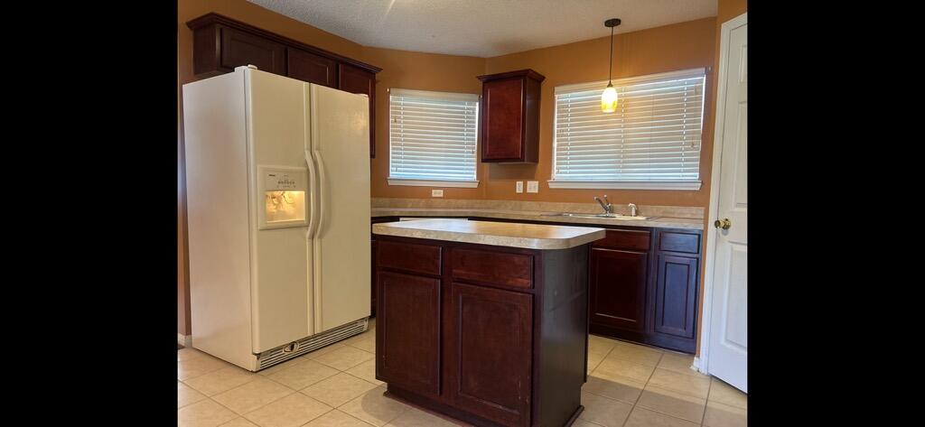 REDSTONE ESTATES - Residential Lease