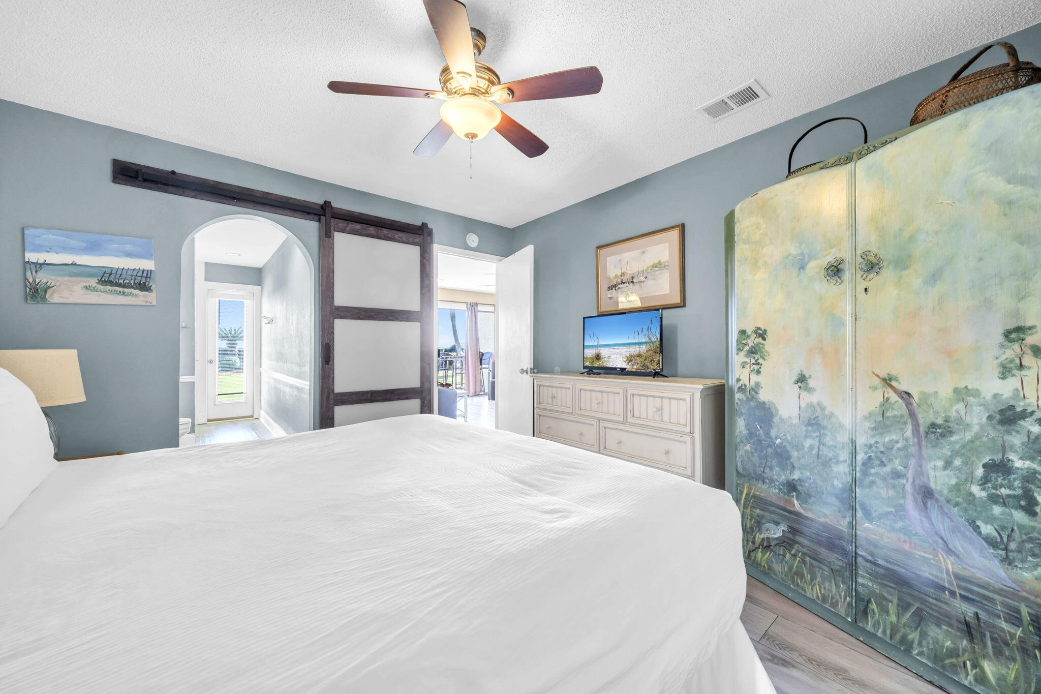 CAPISTRANO CONDO - Residential