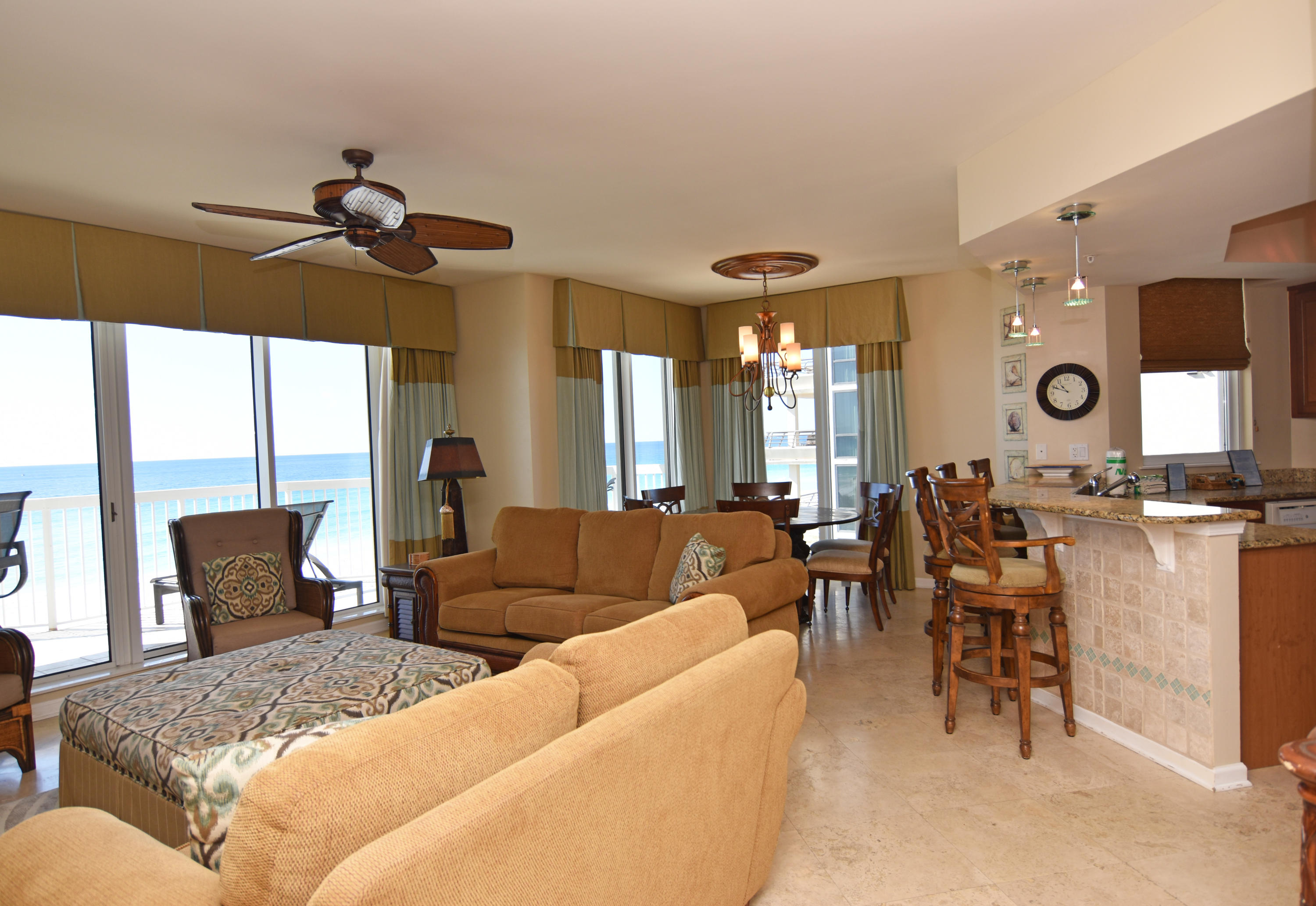 SILVER BEACH TOWERS - Residential