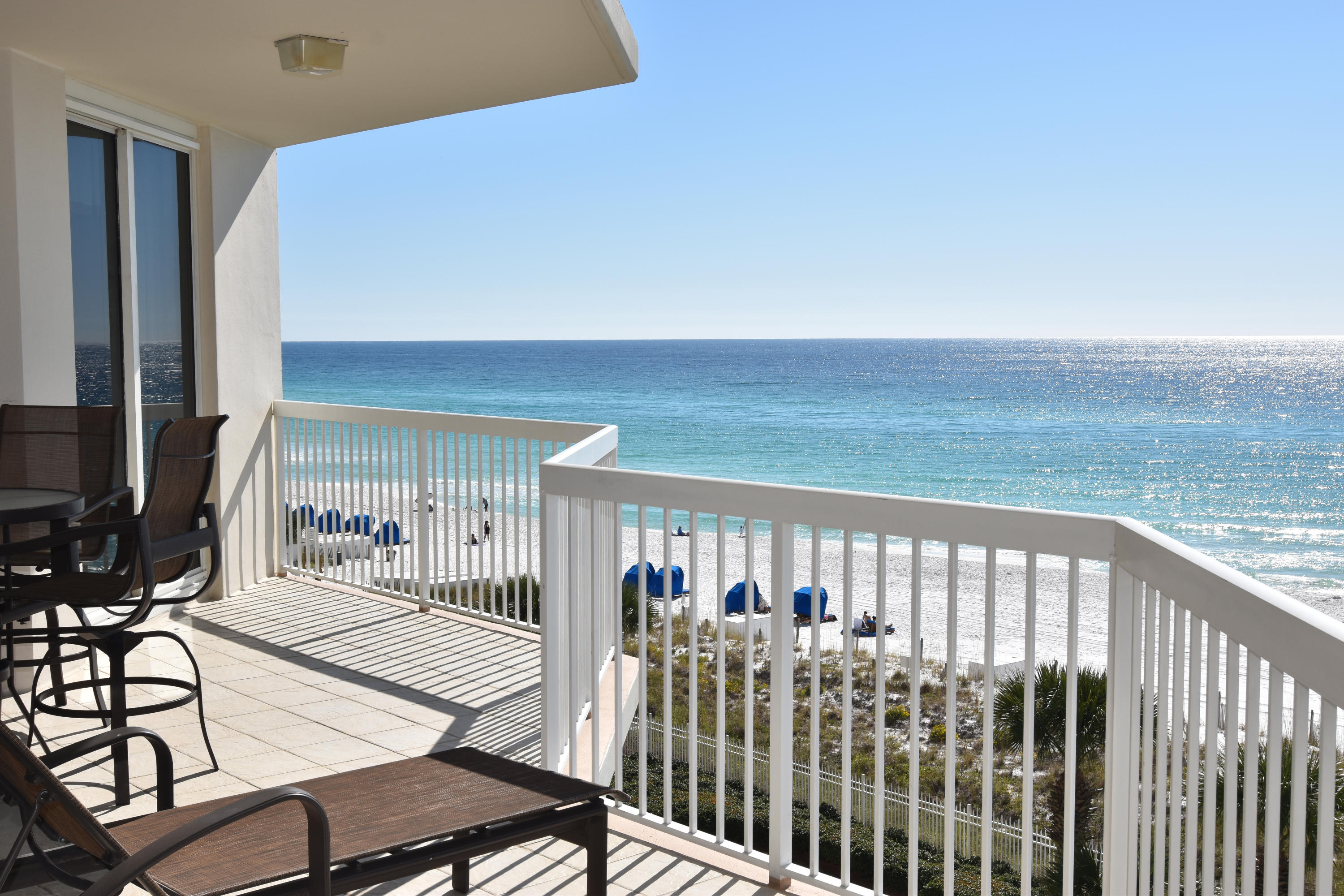SILVER BEACH TOWERS - Residential