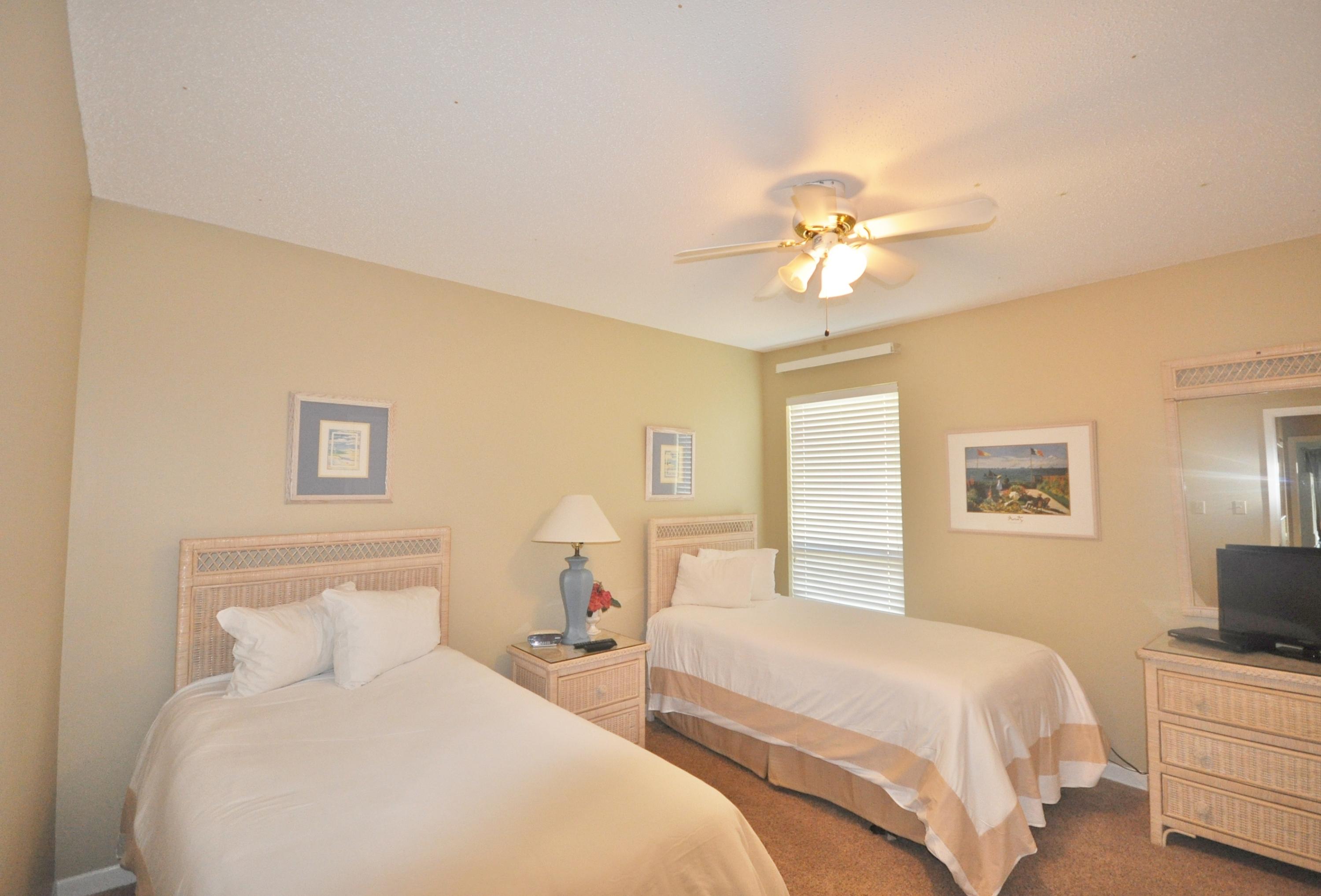 LINKSIDE VILLAGE UNIT 1 - Residential Lease