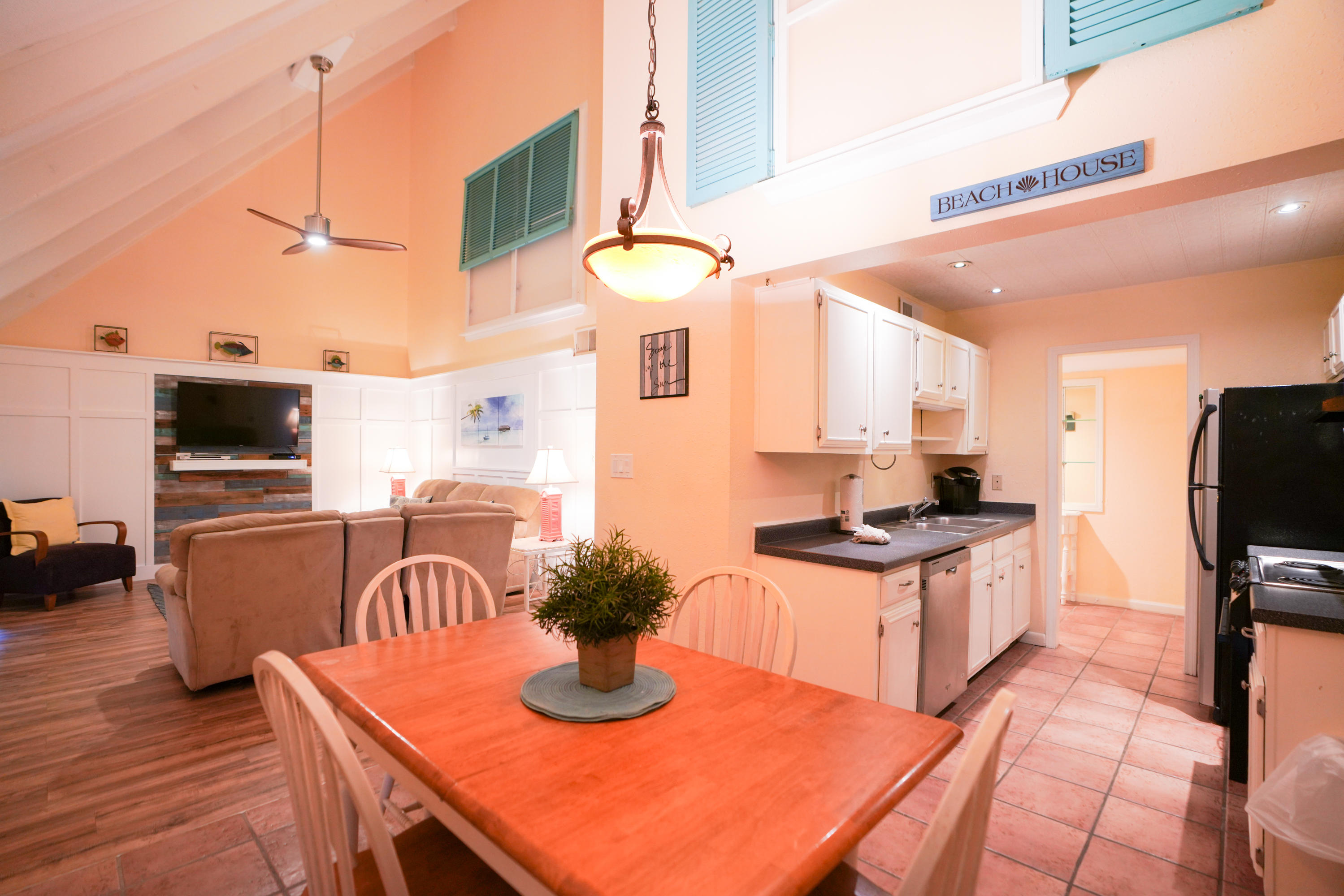 SEASCAPE CONDO GARDEN VILLA - Residential