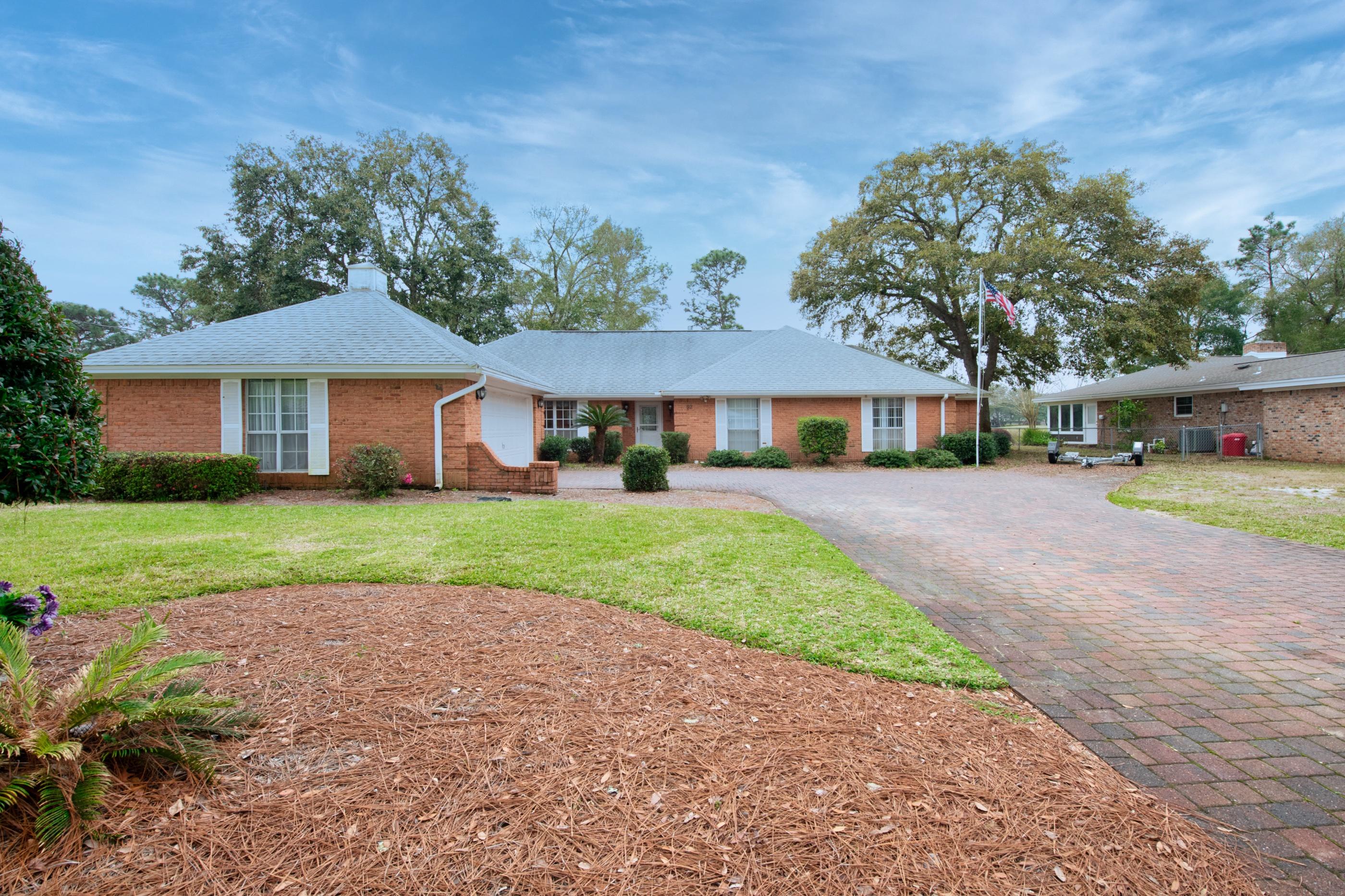 LAKE LORRAINE ESTATES - Residential