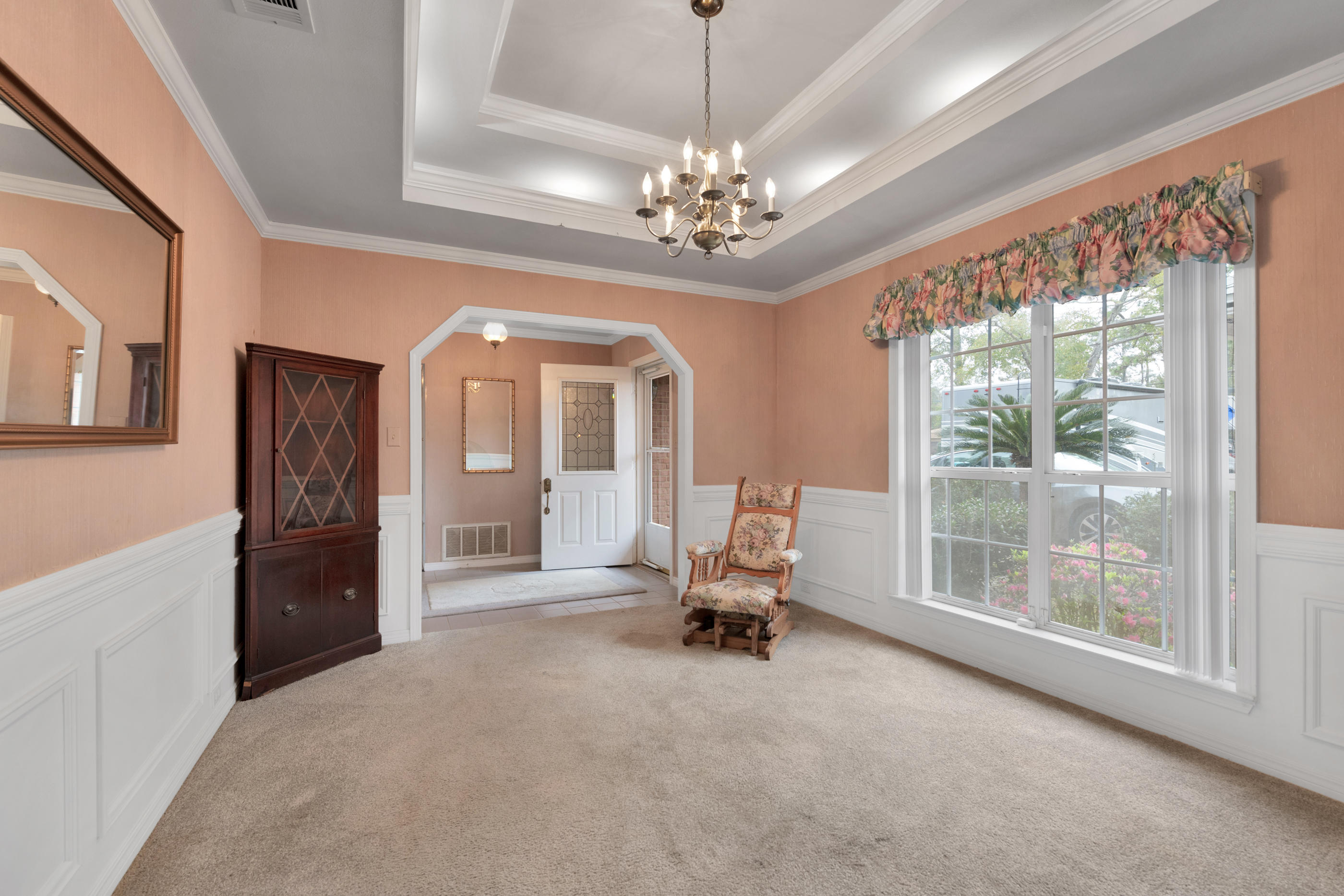 LAKE LORRAINE ESTATES - Residential