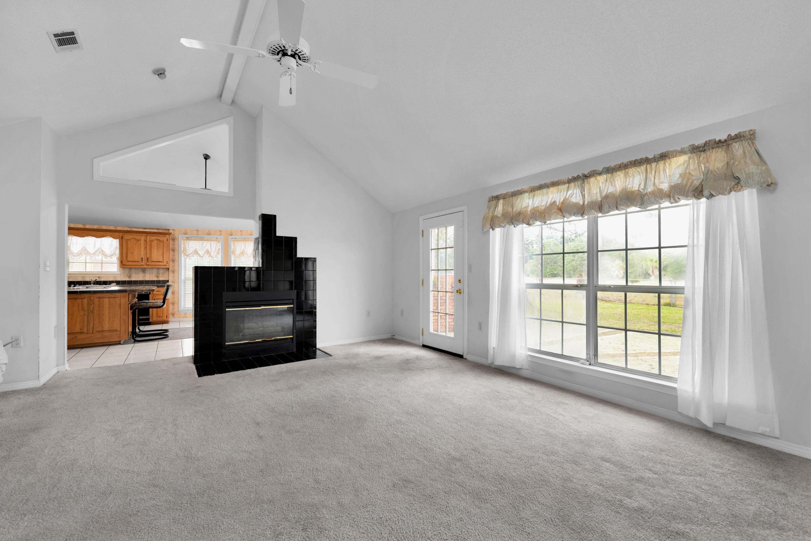 LAKE LORRAINE ESTATES - Residential