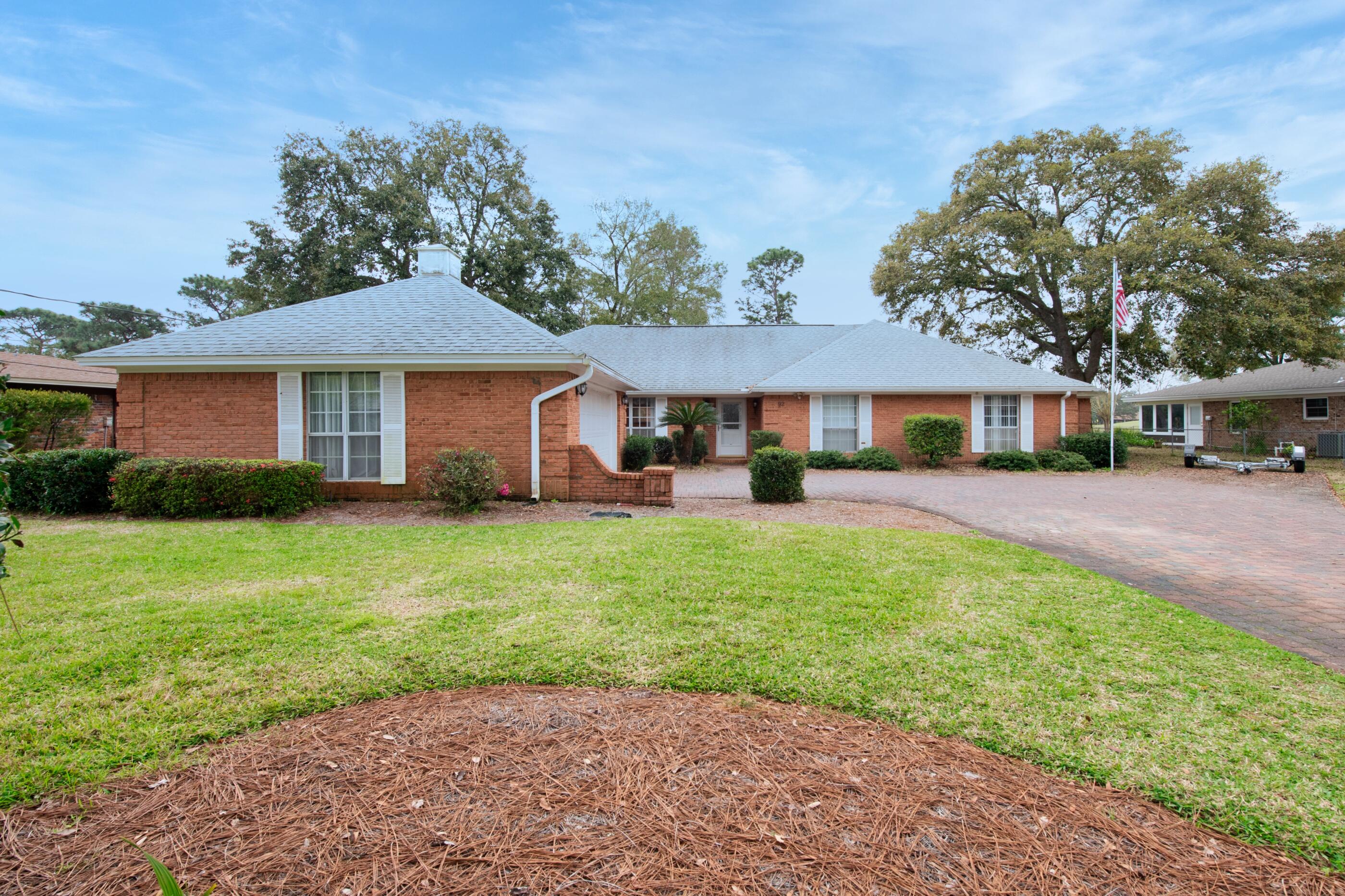 LAKE LORRAINE ESTATES - Residential