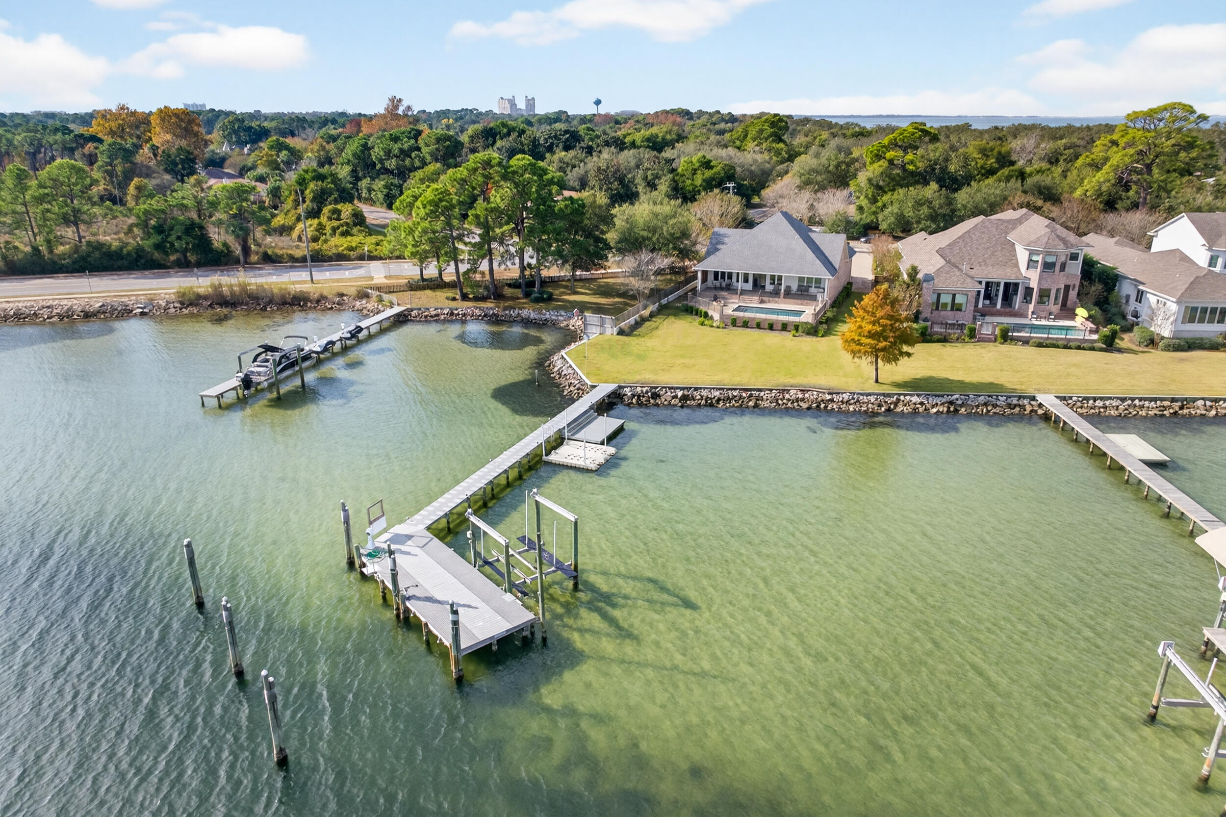PEACOCKS POINT REPLAT - Residential