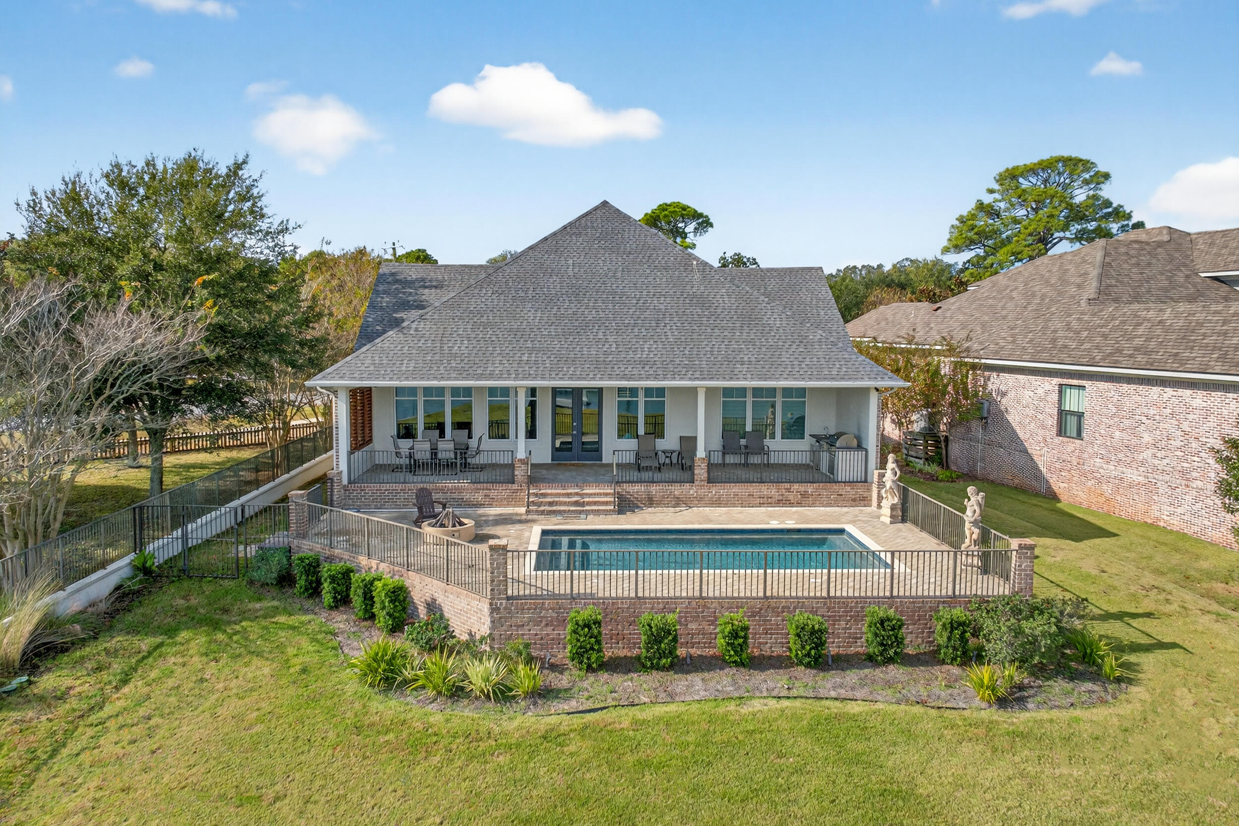PEACOCKS POINT REPLAT - Residential
