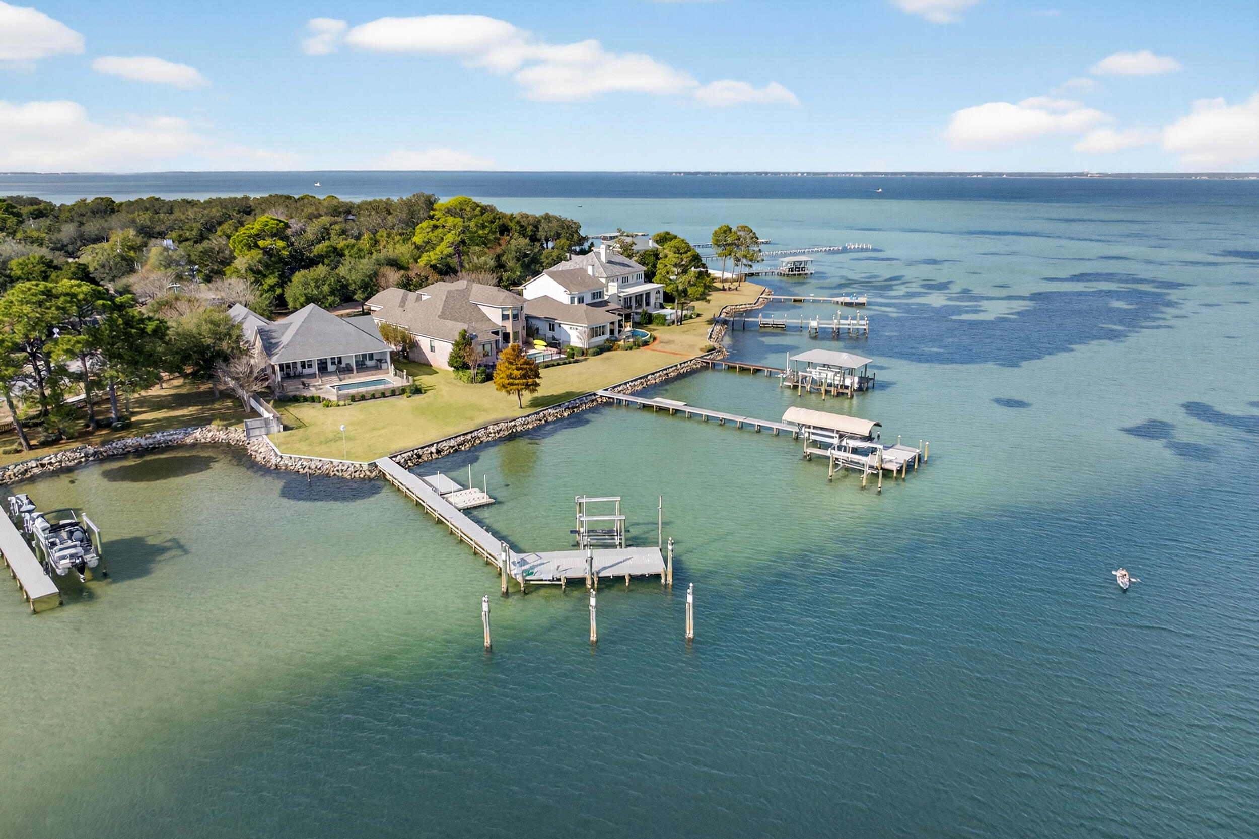 PEACOCKS POINT REPLAT - Residential