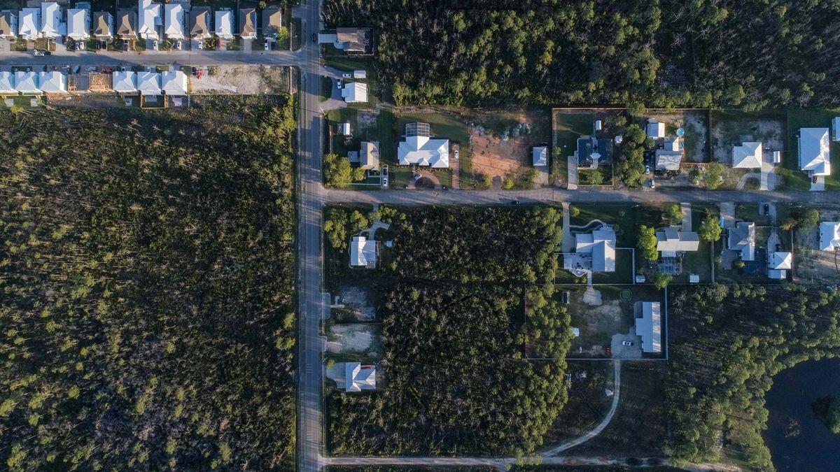 THOMPSON PLANTATION - Land
