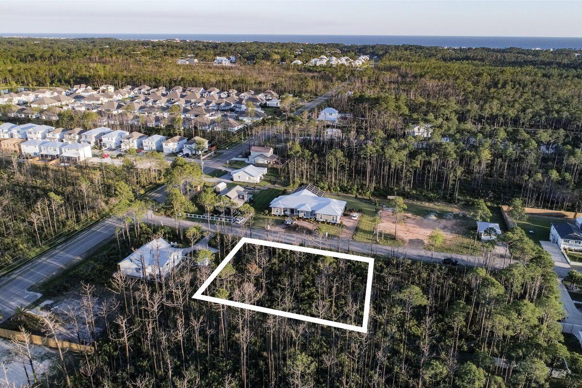 THOMPSON PLANTATION - Land