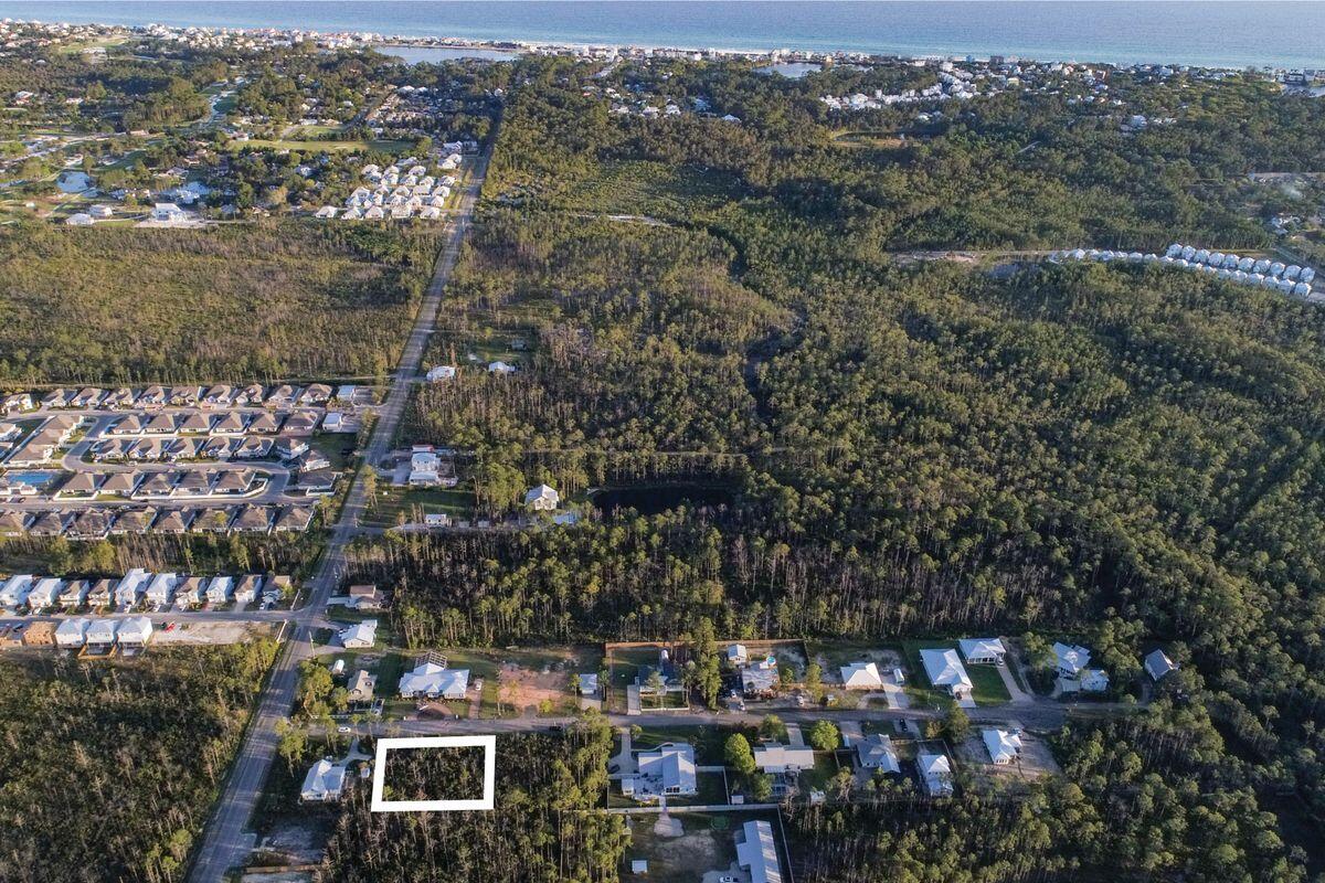 THOMPSON PLANTATION - Land