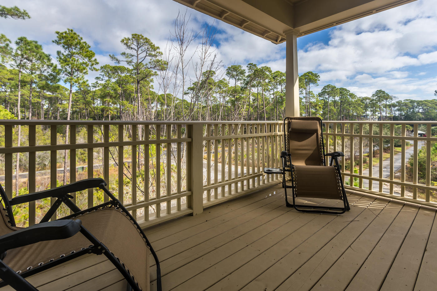 TREETOP VILLAGE - Residential Lease