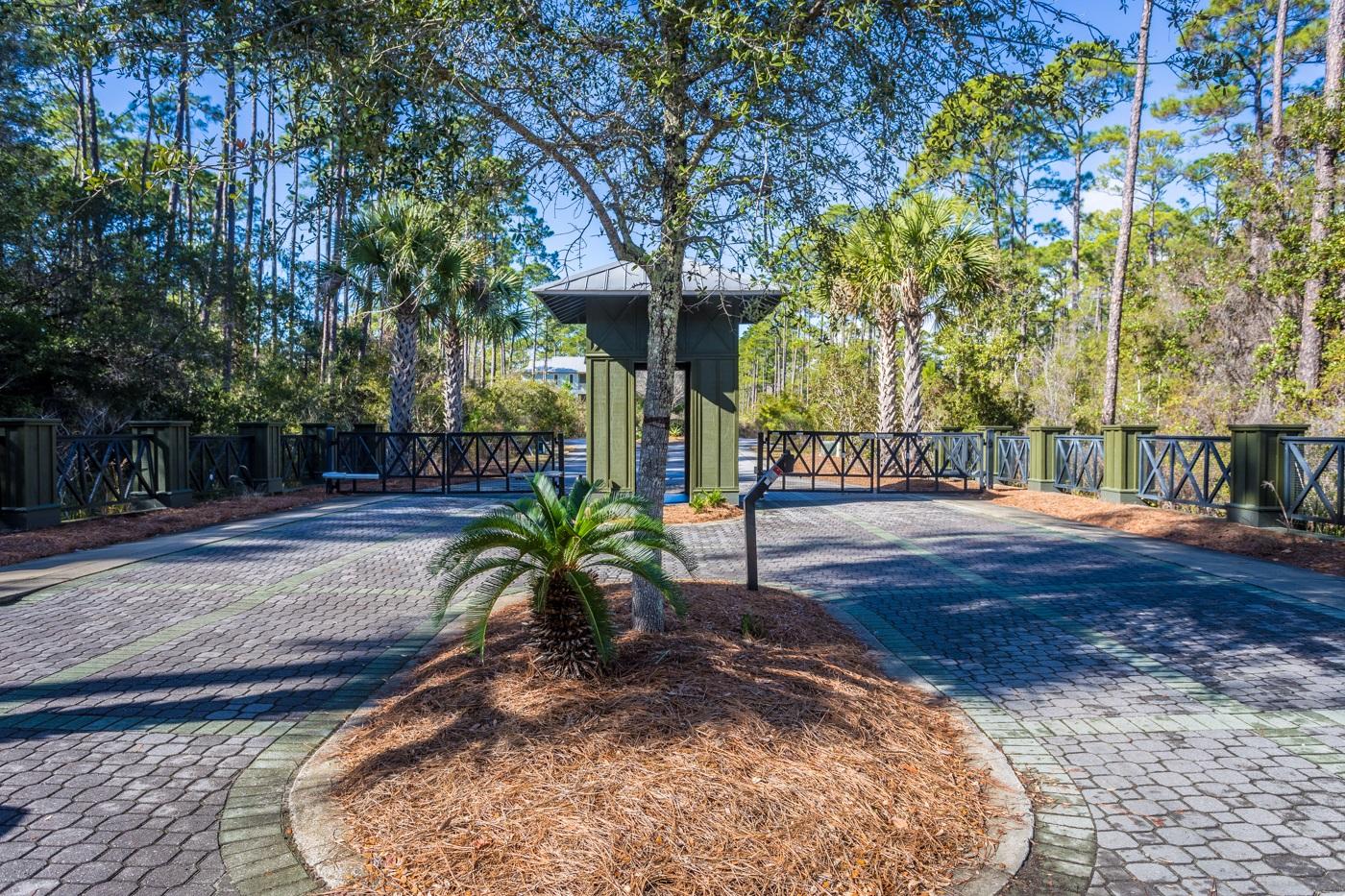 TREETOP VILLAGE - Residential Lease