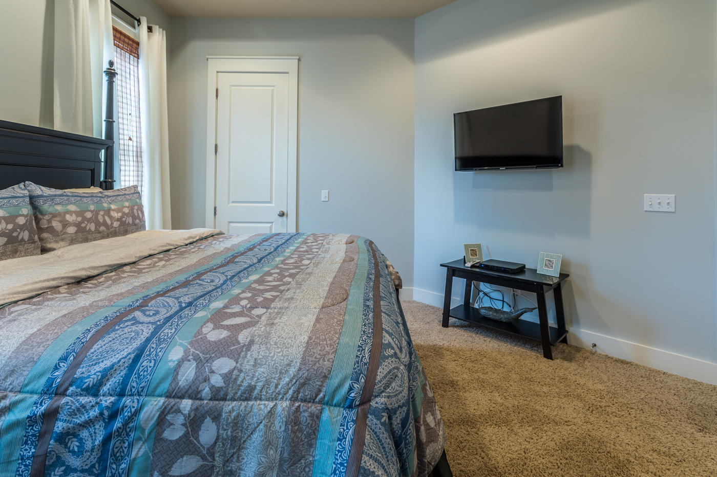 TREETOP VILLAGE - Residential Lease