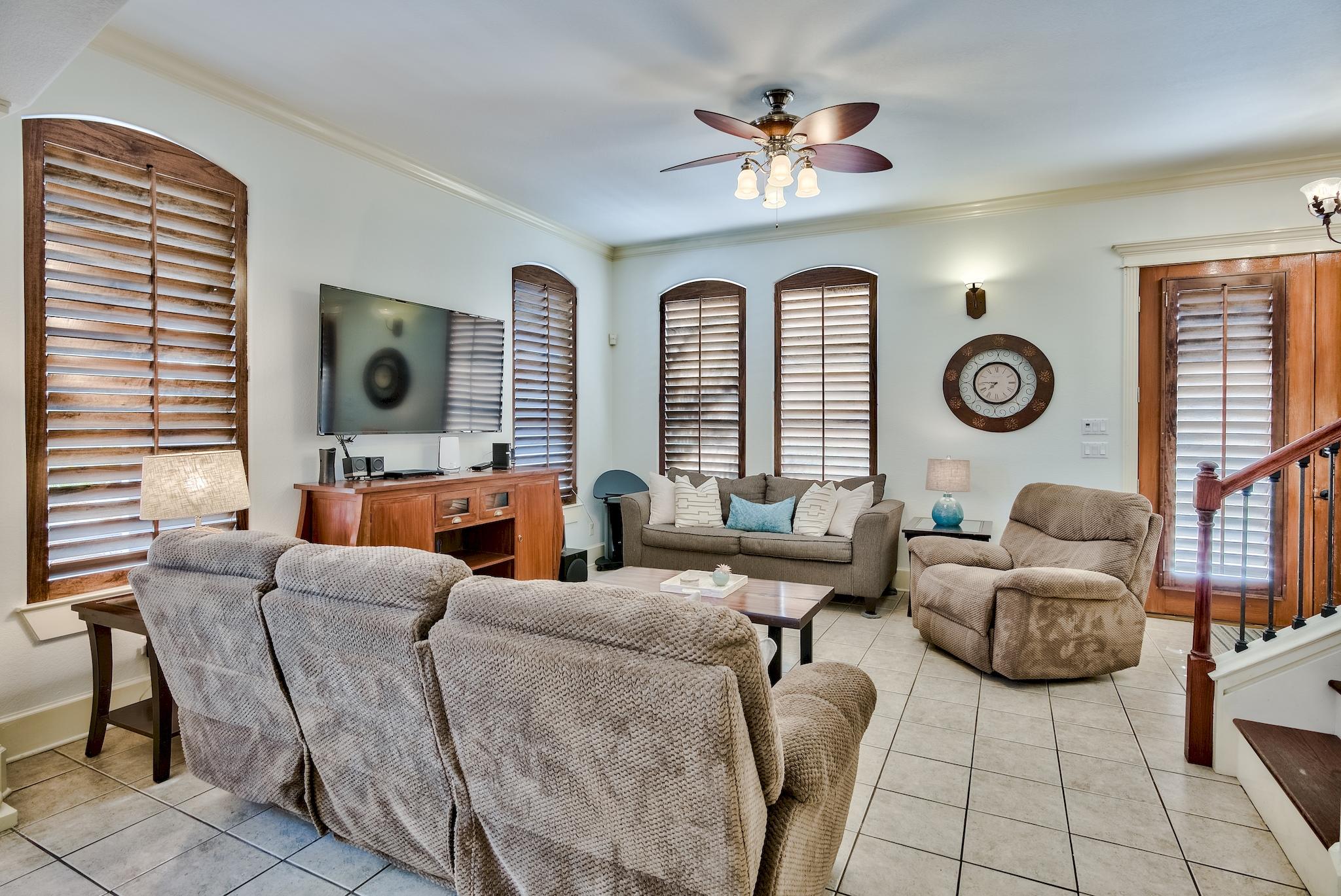 EMERALD WATERS VILLAGE - Residential