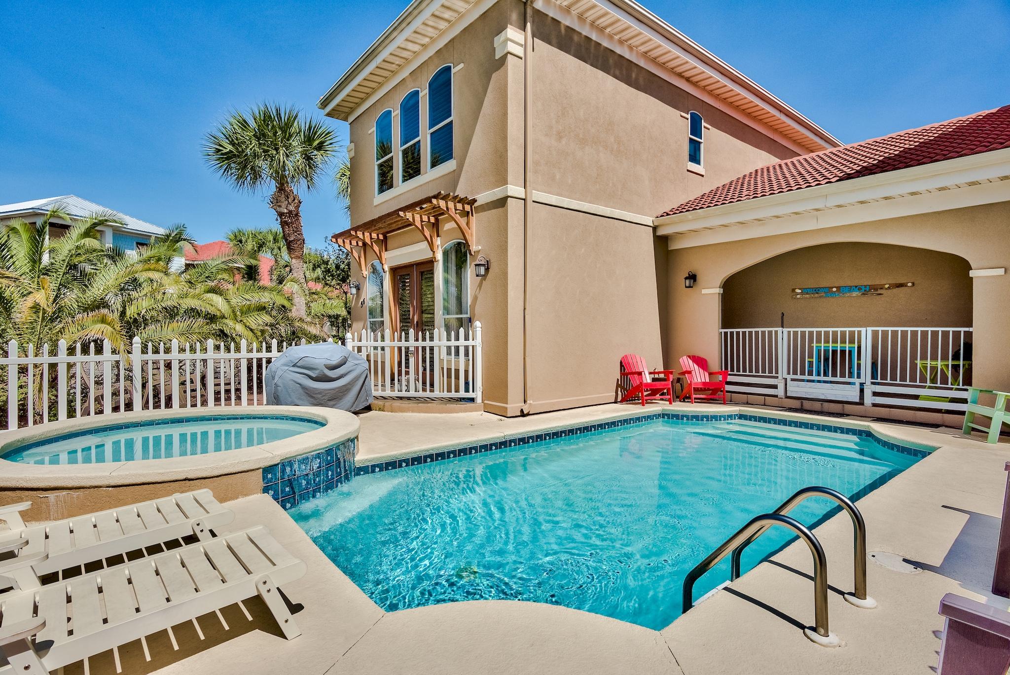 EMERALD WATERS VILLAGE - Residential