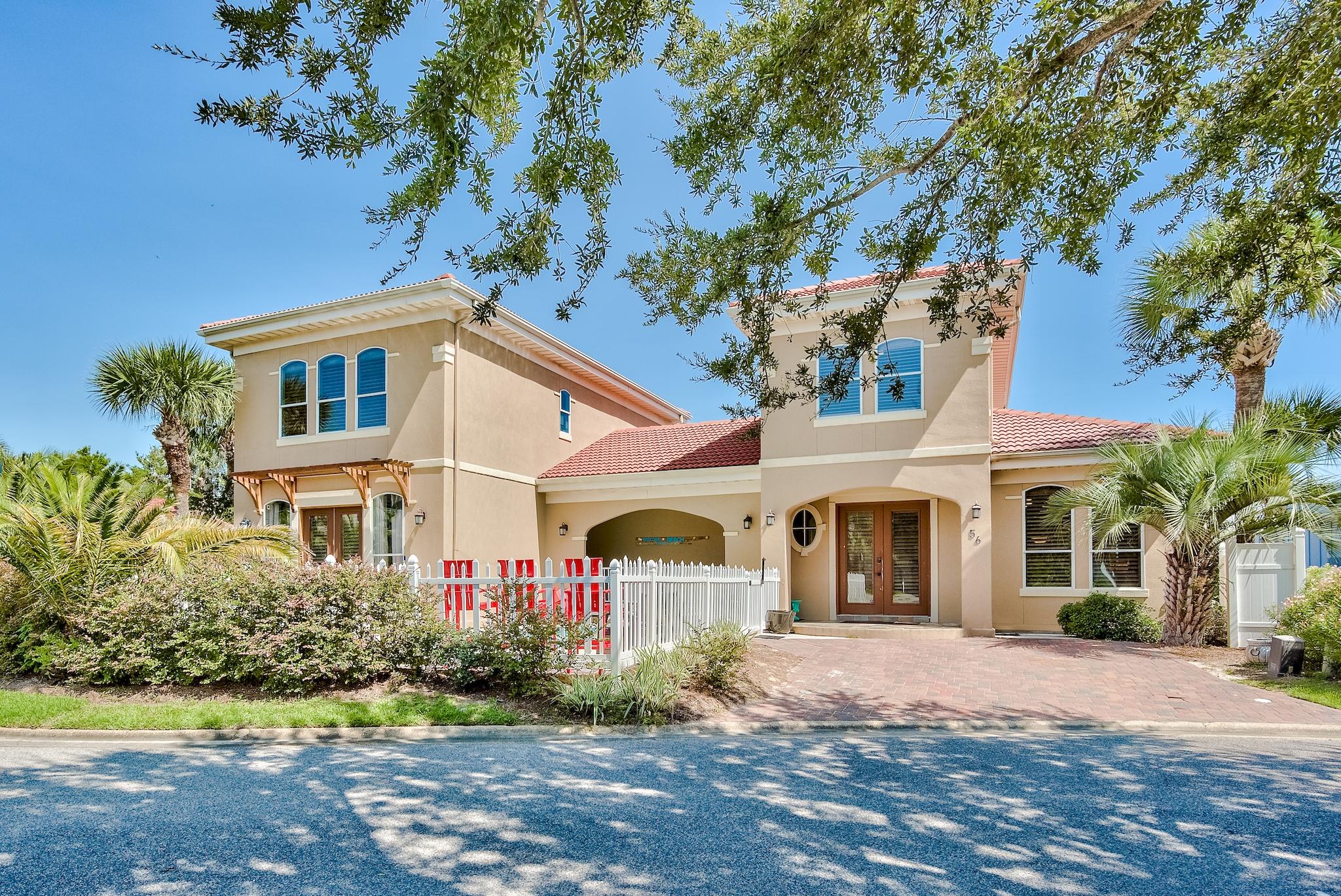 EMERALD WATERS VILLAGE - Residential