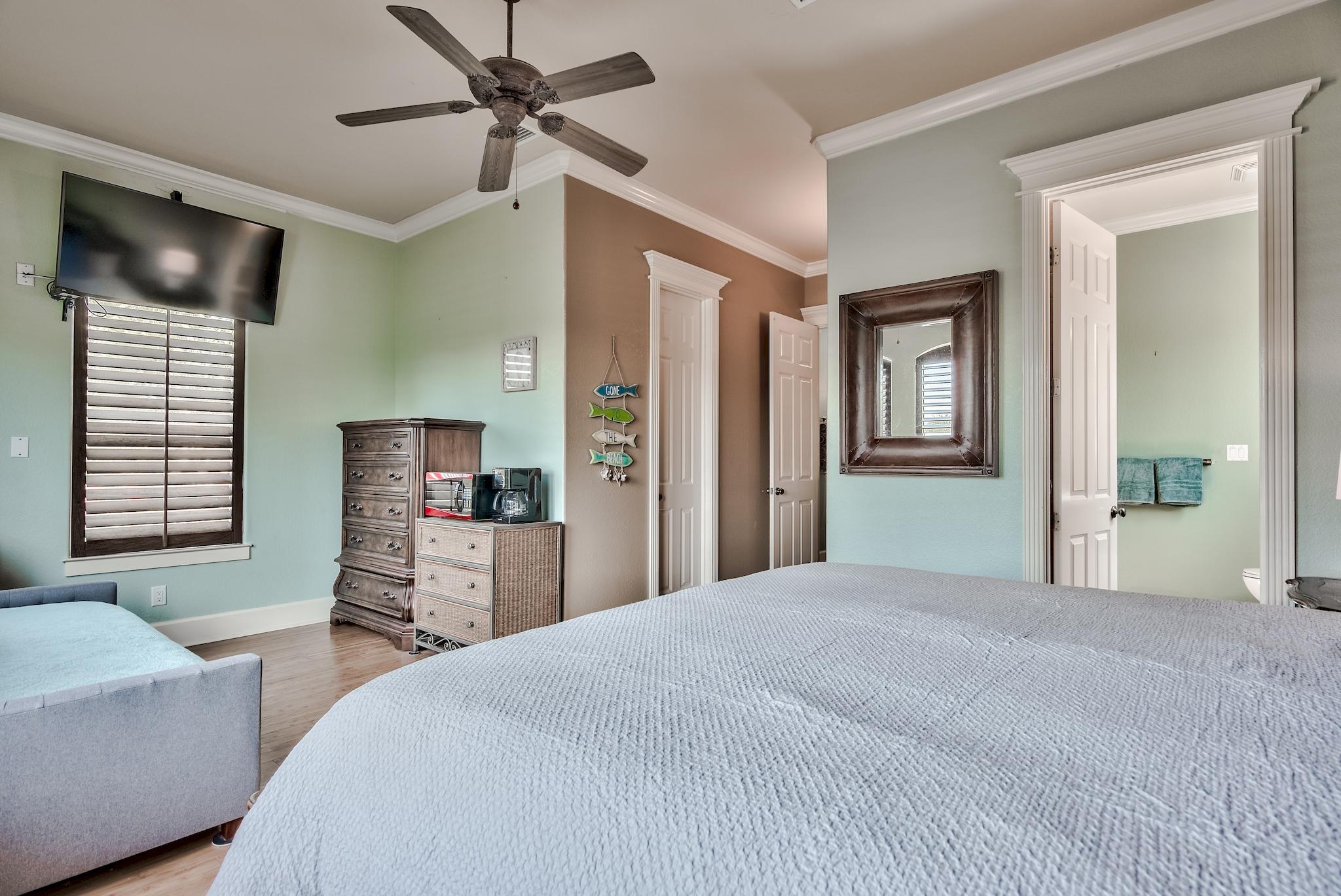 EMERALD WATERS VILLAGE - Residential