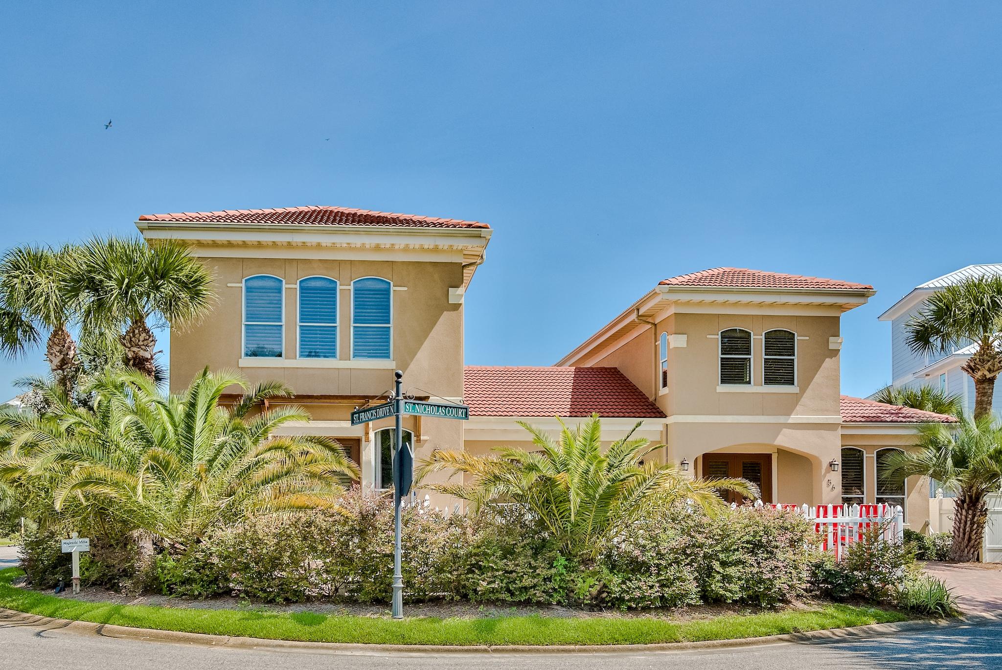 EMERALD WATERS VILLAGE - Residential