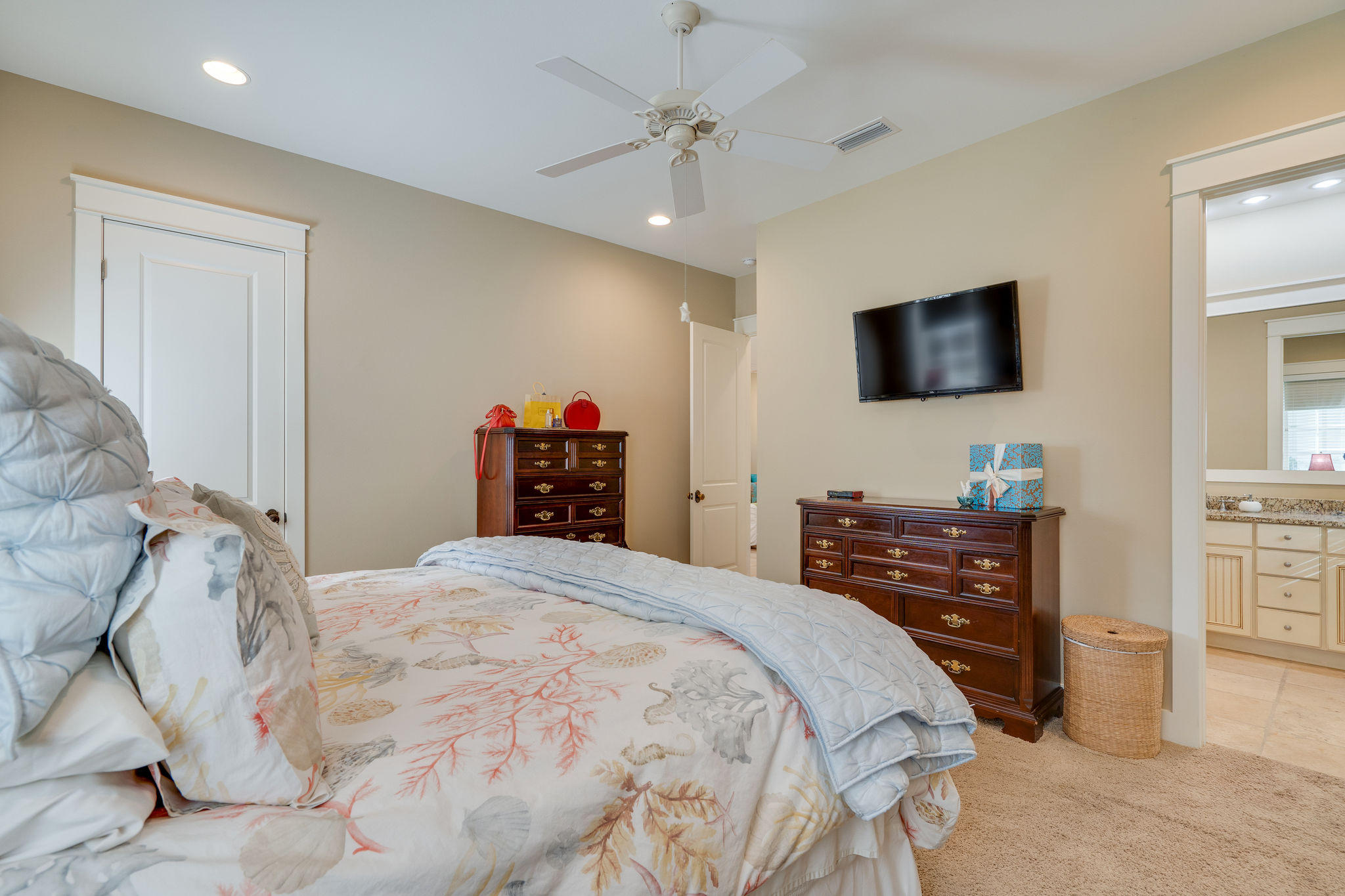 CARSON OAKS - Residential