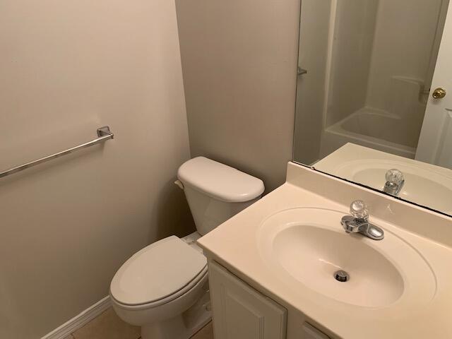 OAK PARK TOWNHOMES - Residential Lease