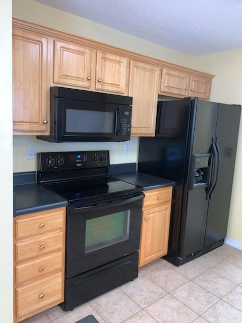 WILDWOOD GABLES - Residential Lease