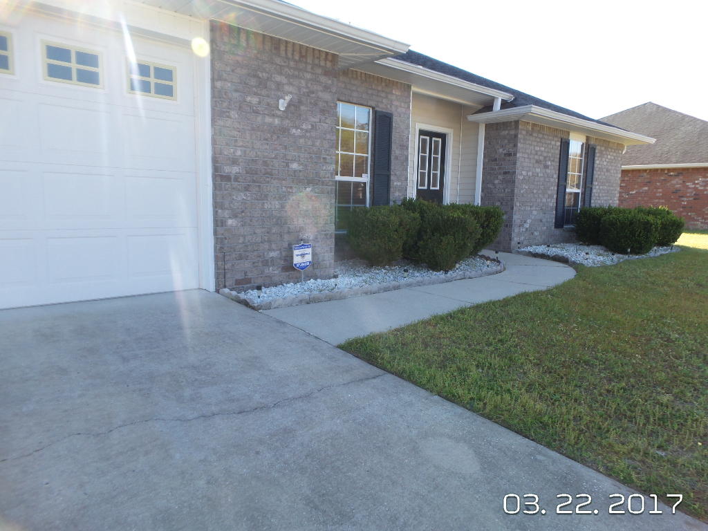 LEE FARMS PH II LOT 17 BLK B - Residential Lease