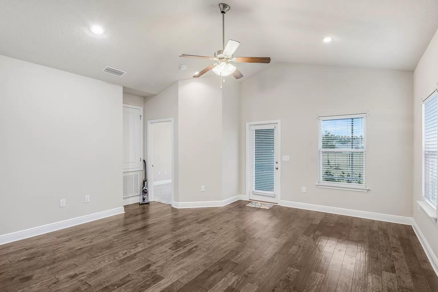 SCHOONER LANDING AT HAMMOCK BAY - Residential Lease