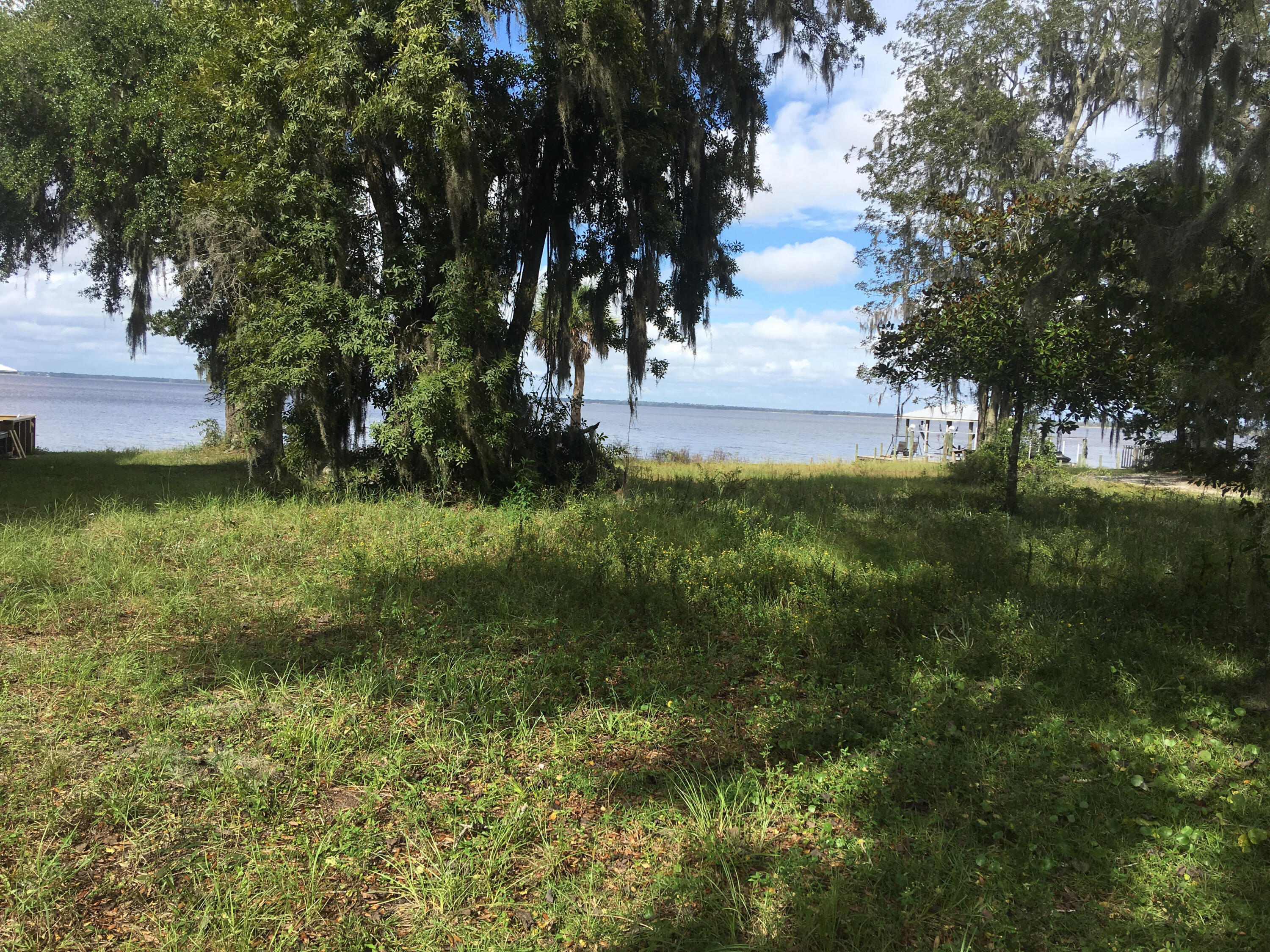 GRAYTON BAYOU - Land