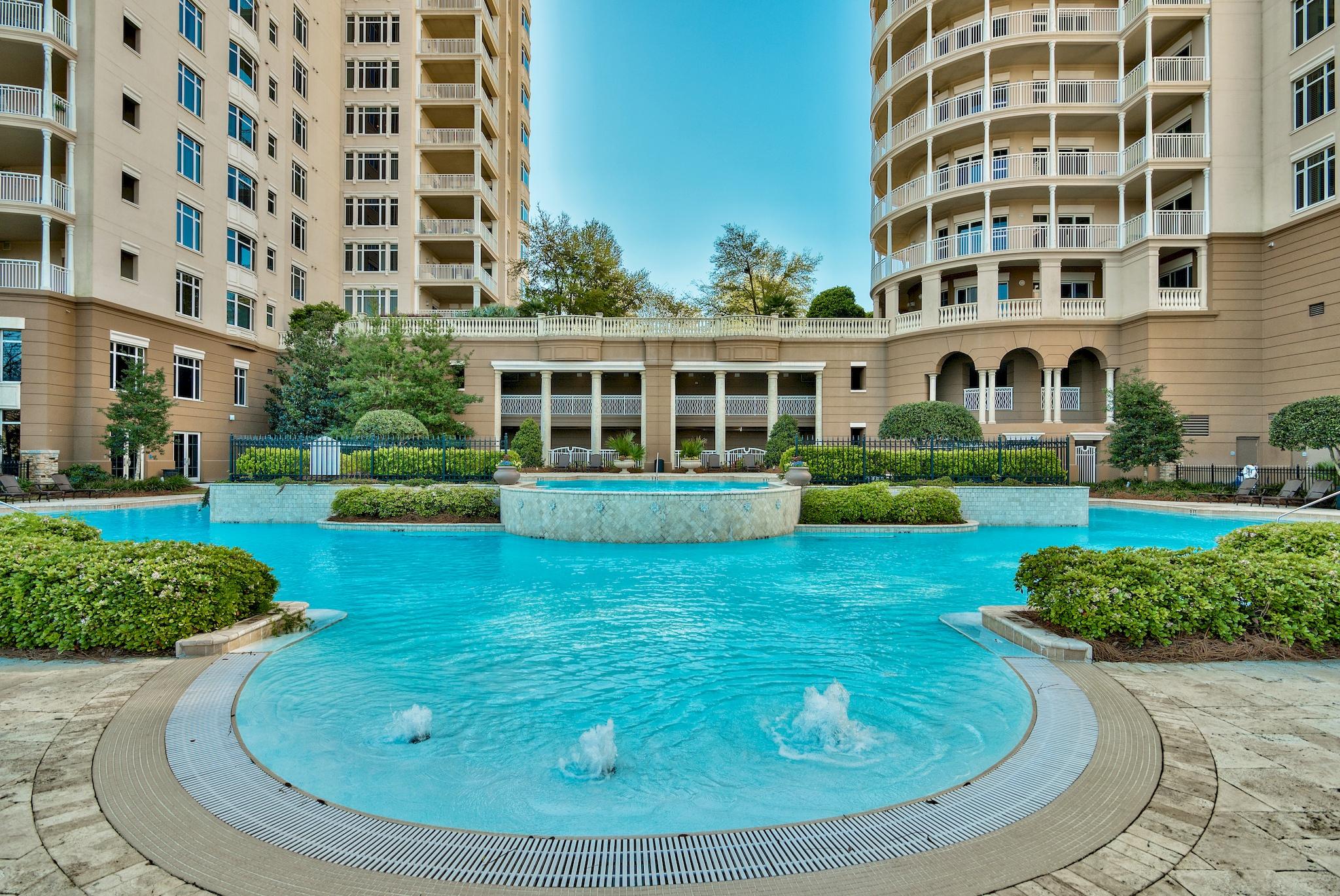 ONE WATER PLACE - Residential